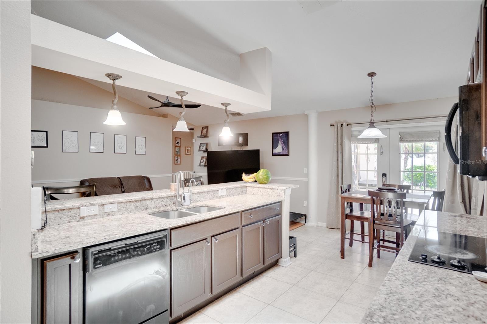 Image 3 of 16 For 2406 Sweetwater Boulevard