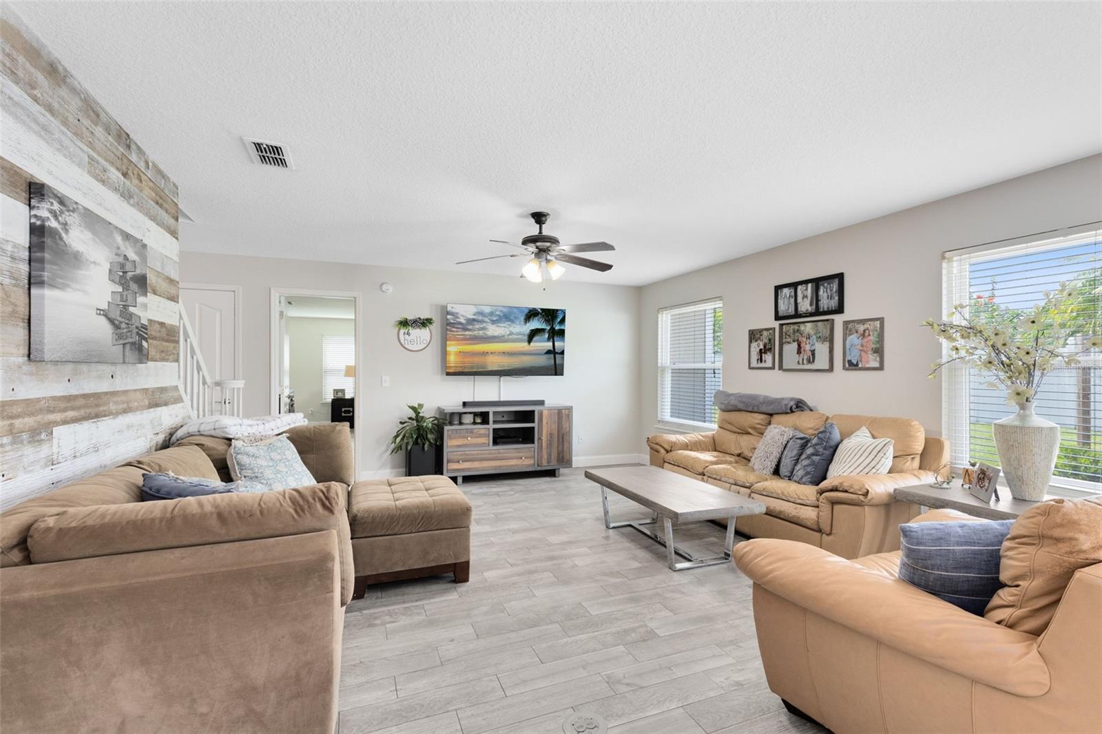 Image 8 of 29 For 4478 Yachtmans Court