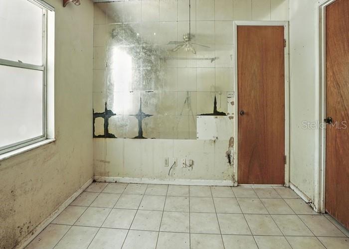 Image 16 of 18 For 2645 44th Street