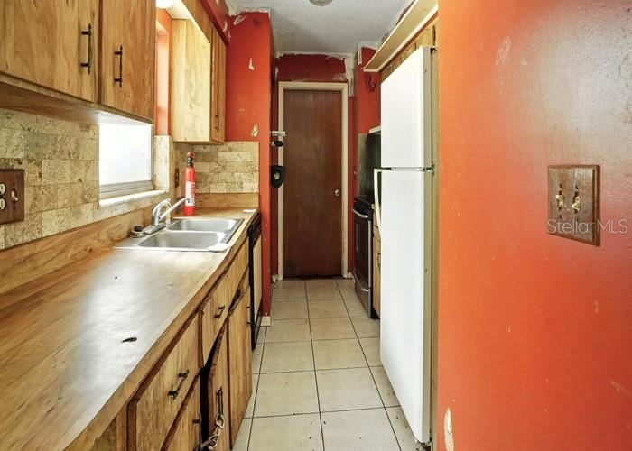 Image 7 of 18 For 2645 44th Street