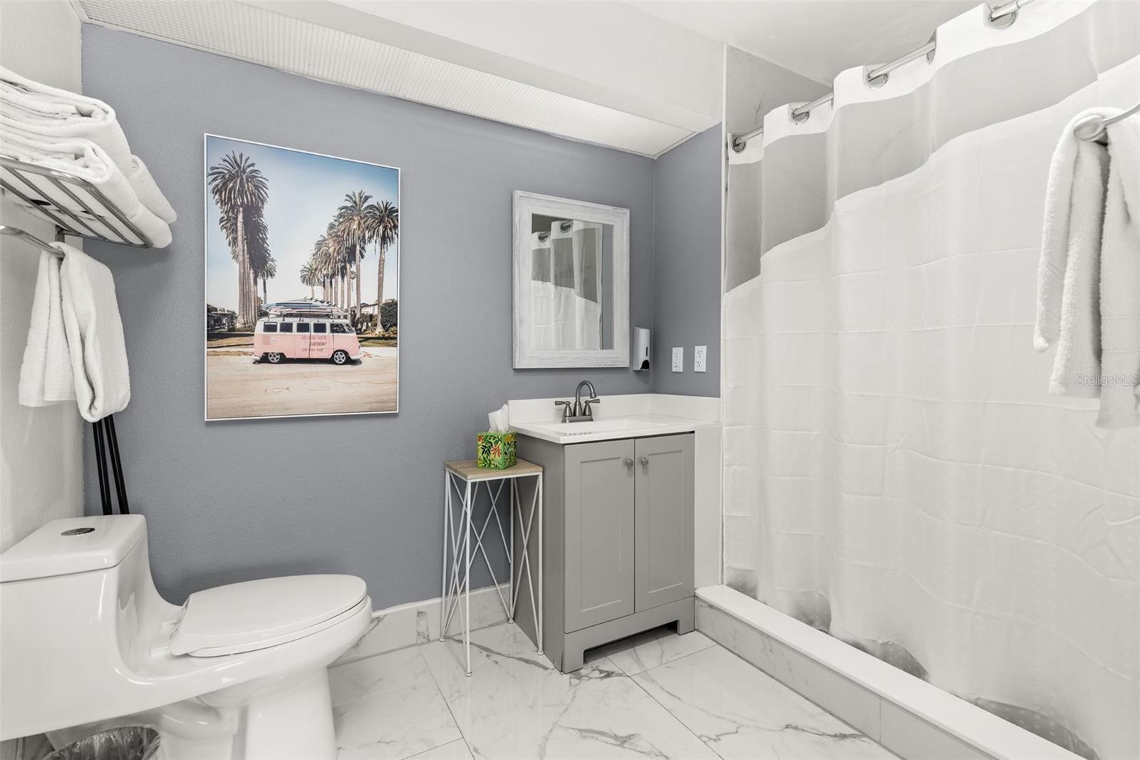 Image 21 of 56 For 8303 Palm Parkway 402