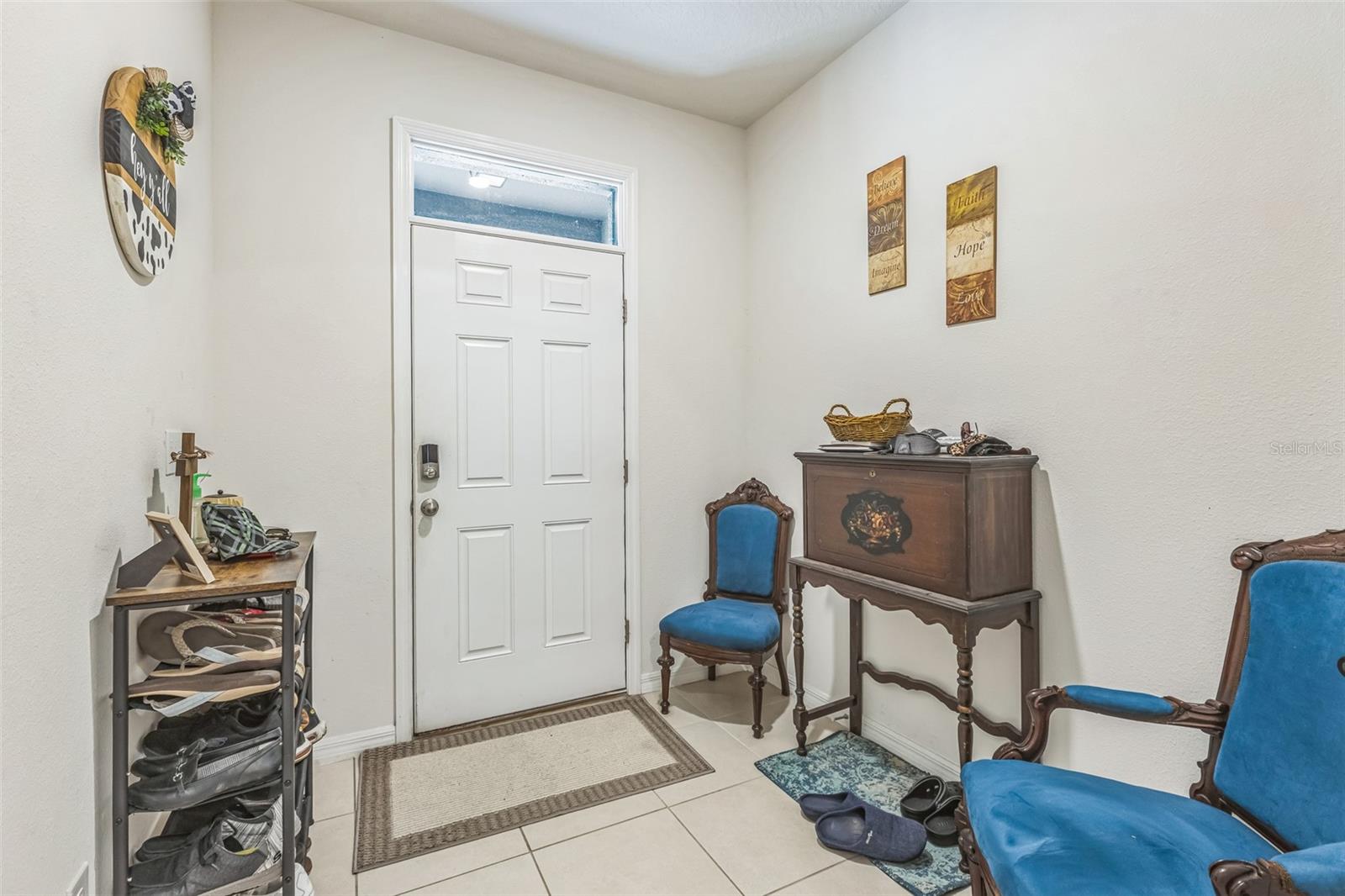 Image 12 of 24 For 819 Lucent Sands Court