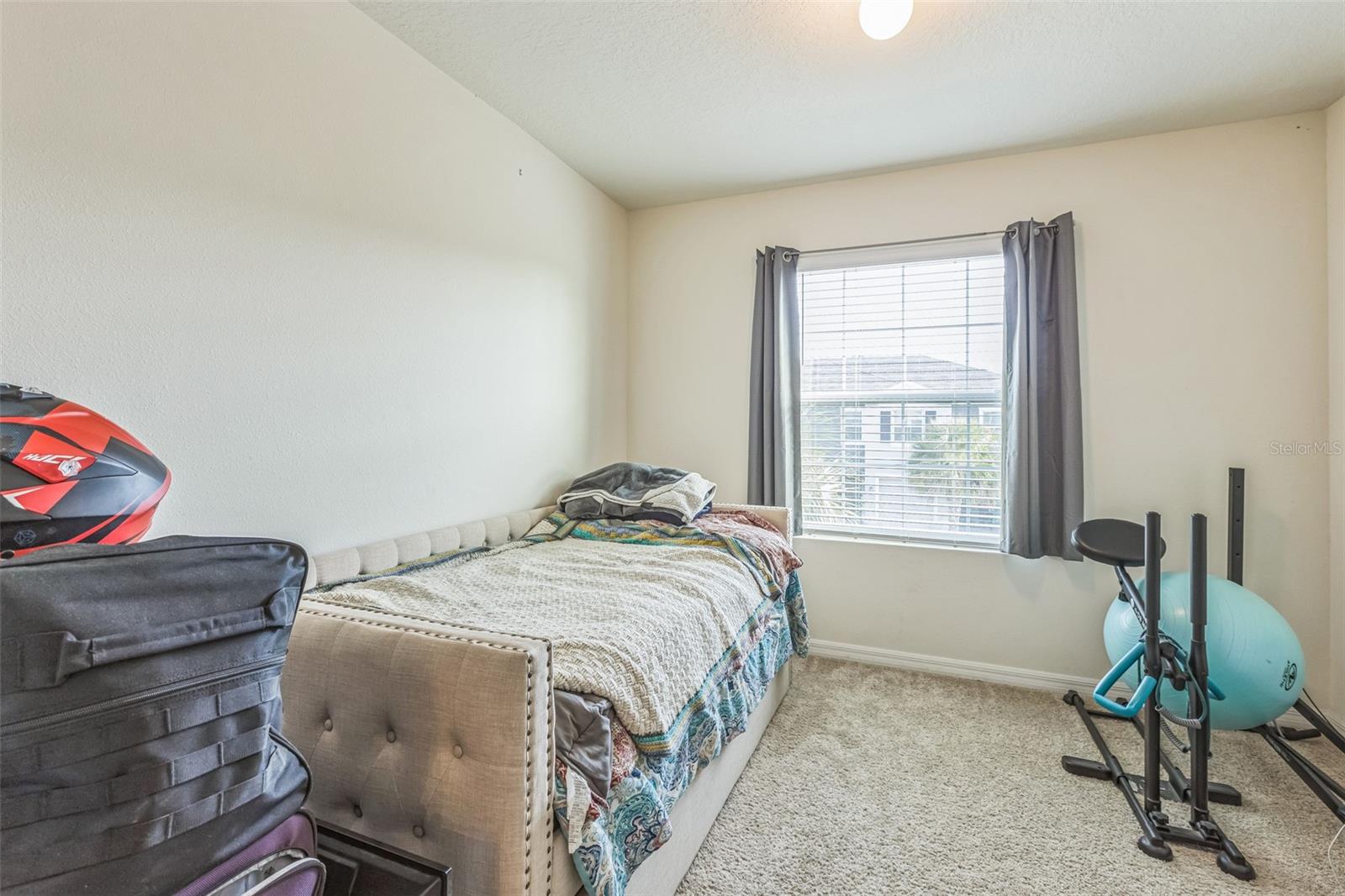 Image 18 of 24 For 819 Lucent Sands Court