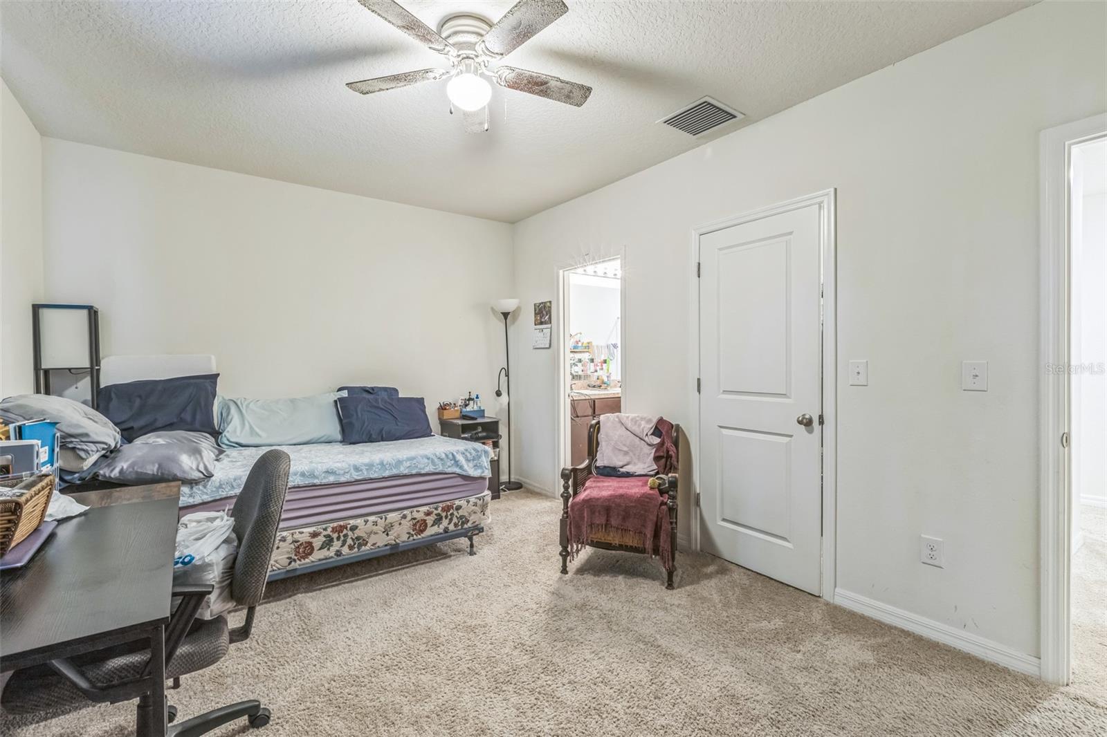 Image 21 of 24 For 819 Lucent Sands Court