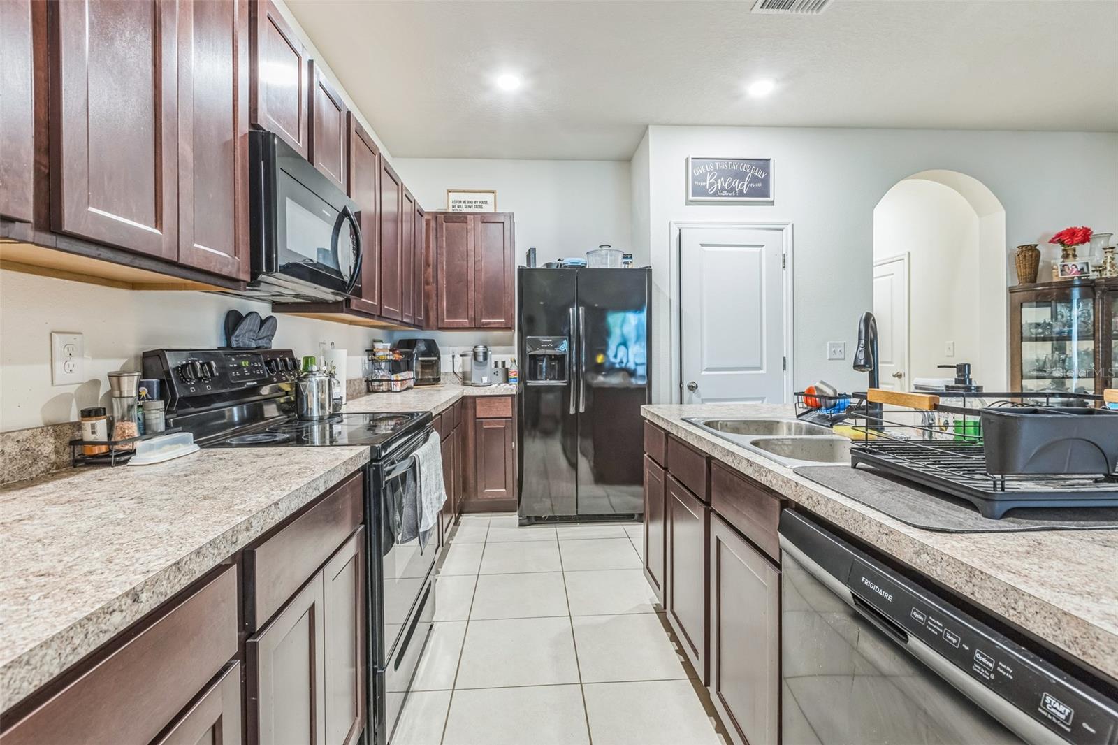 Image 8 of 24 For 819 Lucent Sands Court