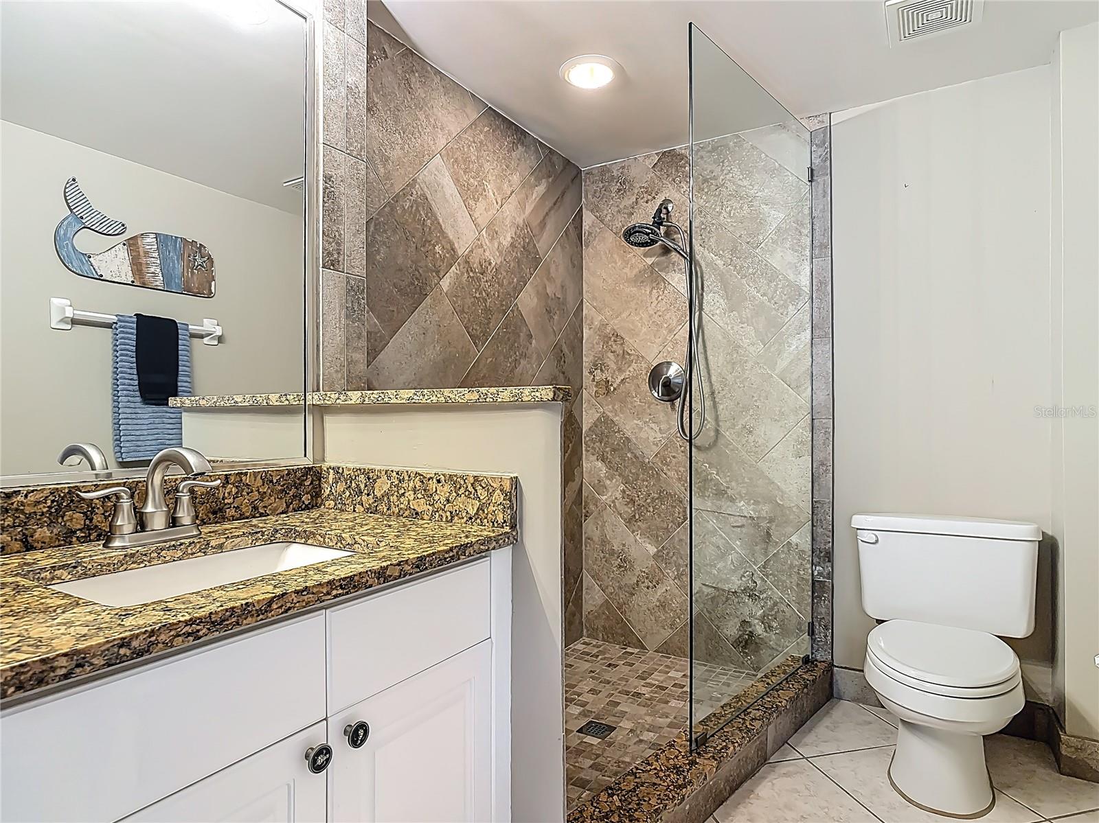 Image 21 of 47 For 2055 Atlantic Avenue 1410