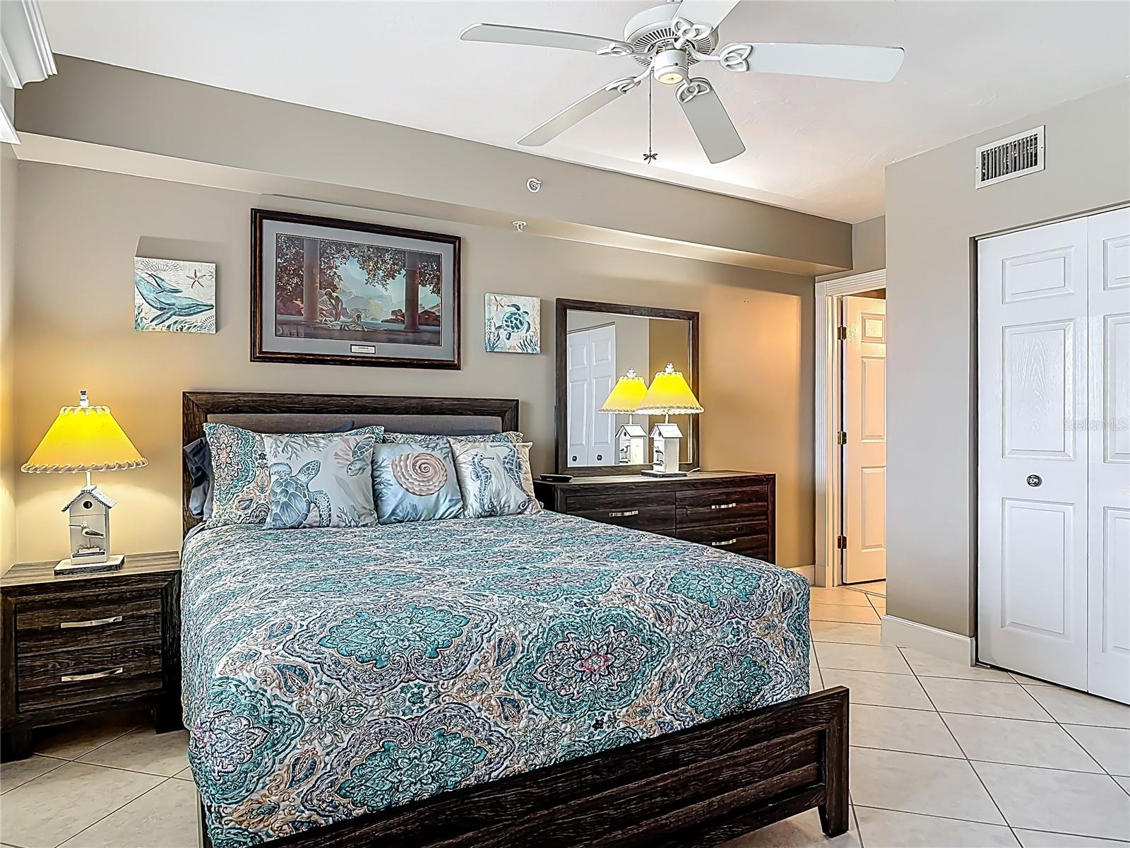 Image 22 of 47 For 2055 Atlantic Avenue 1410