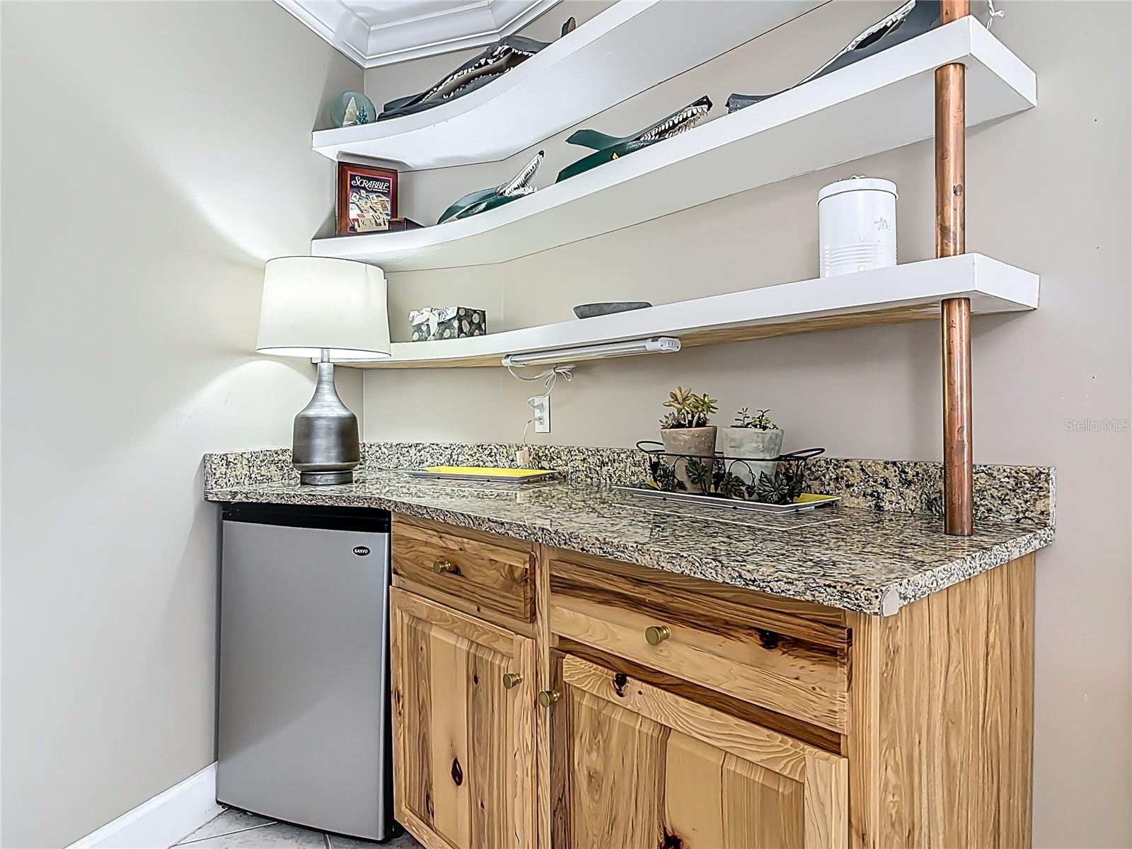 Image 7 of 47 For 2055 Atlantic Avenue 1410