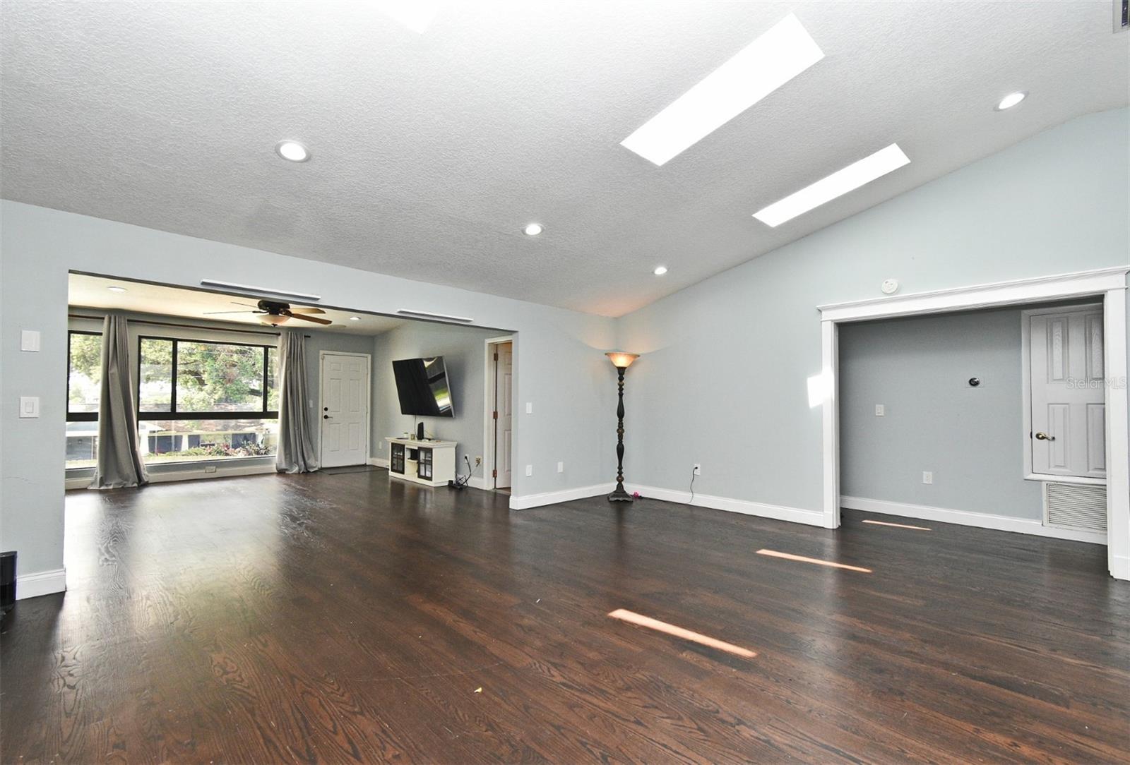 Image 16 of 57 For 448 Stonewood Lane