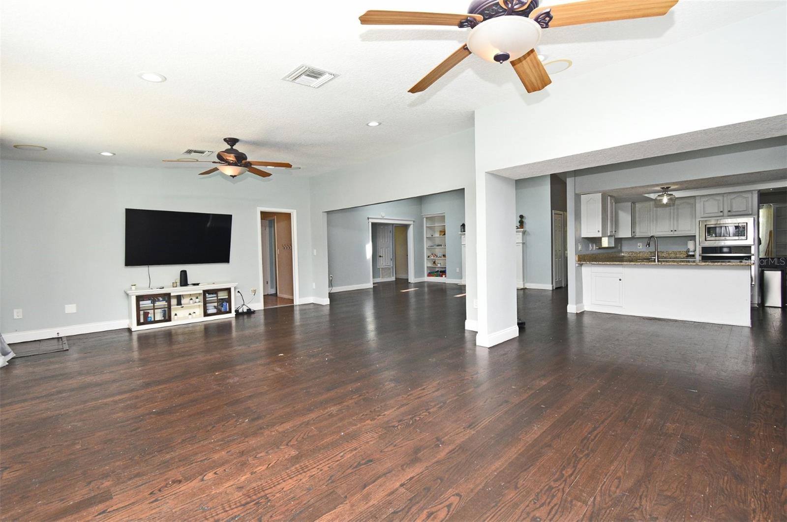 Image 22 of 57 For 448 Stonewood Lane