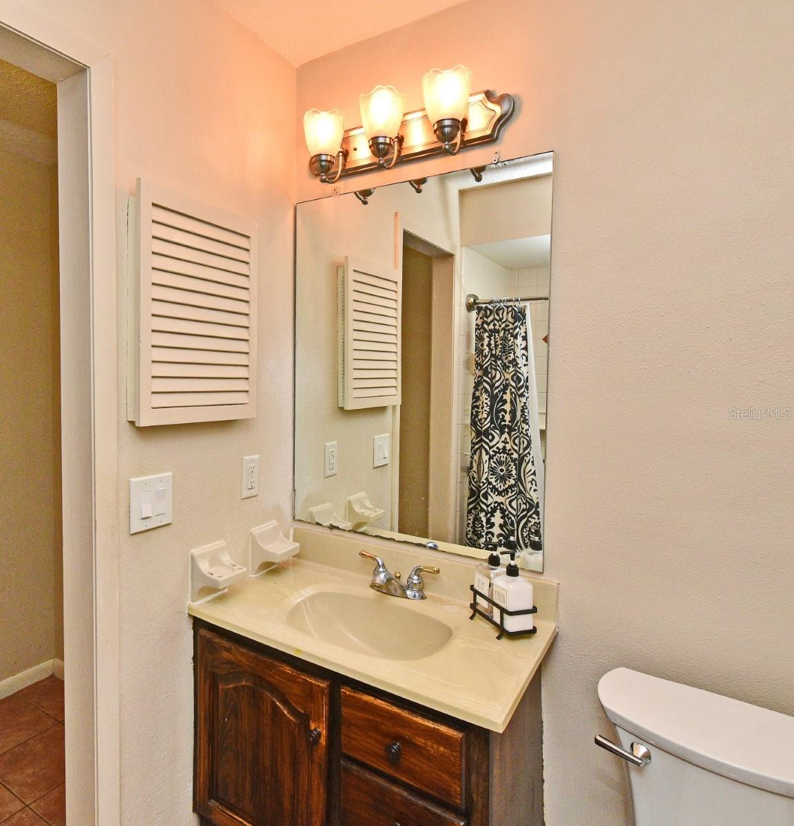 Image 36 of 57 For 448 Stonewood Lane
