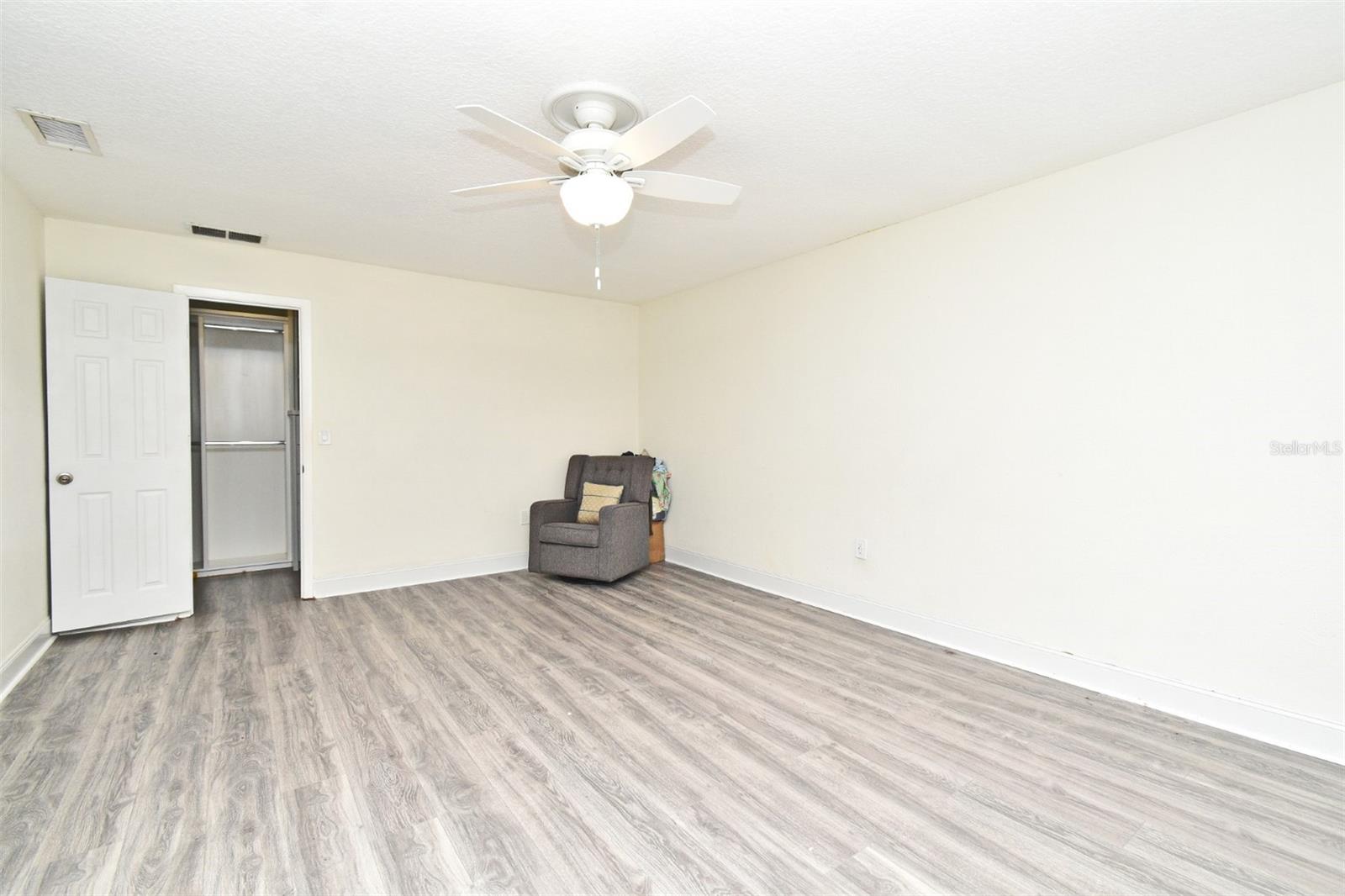 Image 41 of 57 For 448 Stonewood Lane