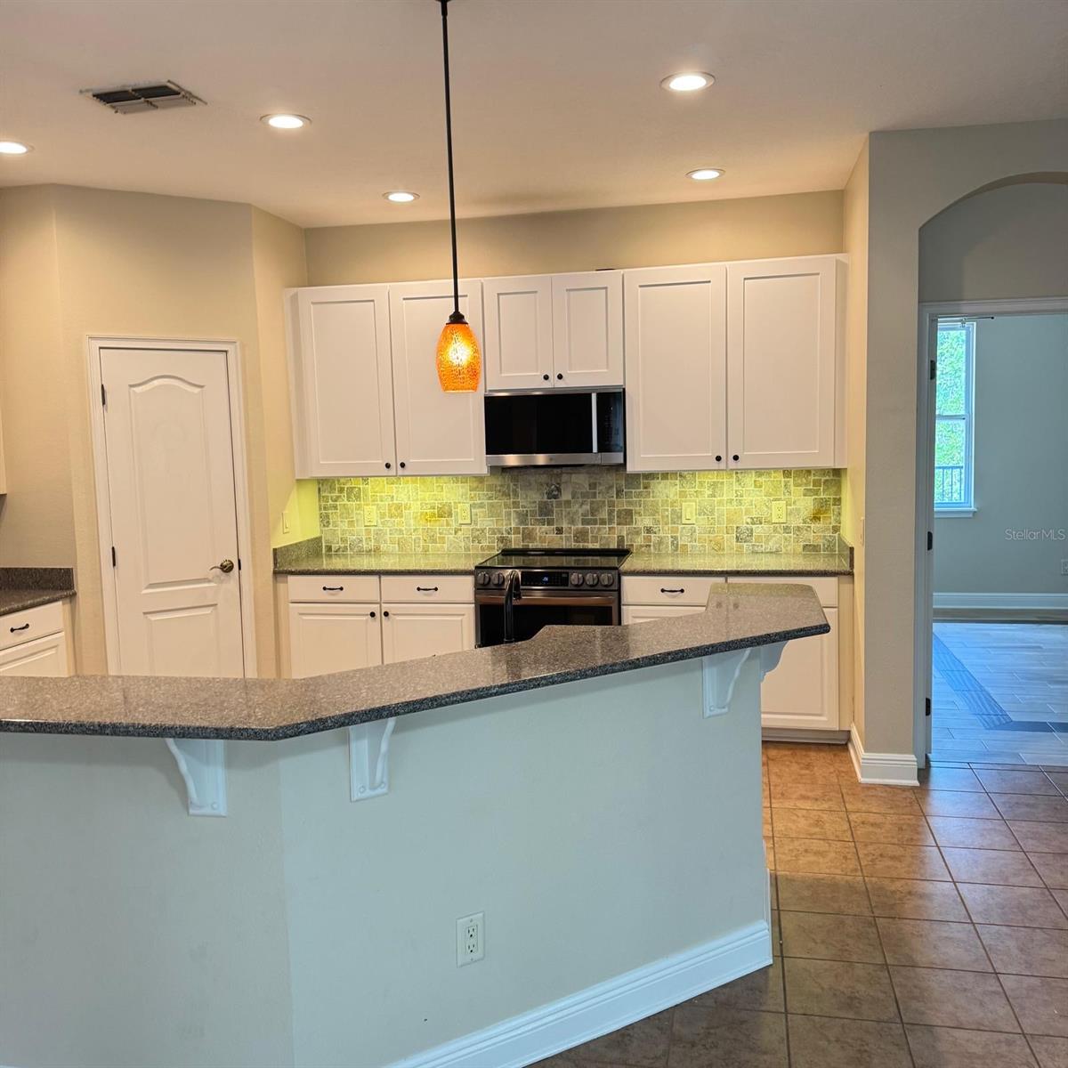 Image 2 of 14 For 7530 Colbury Avenue