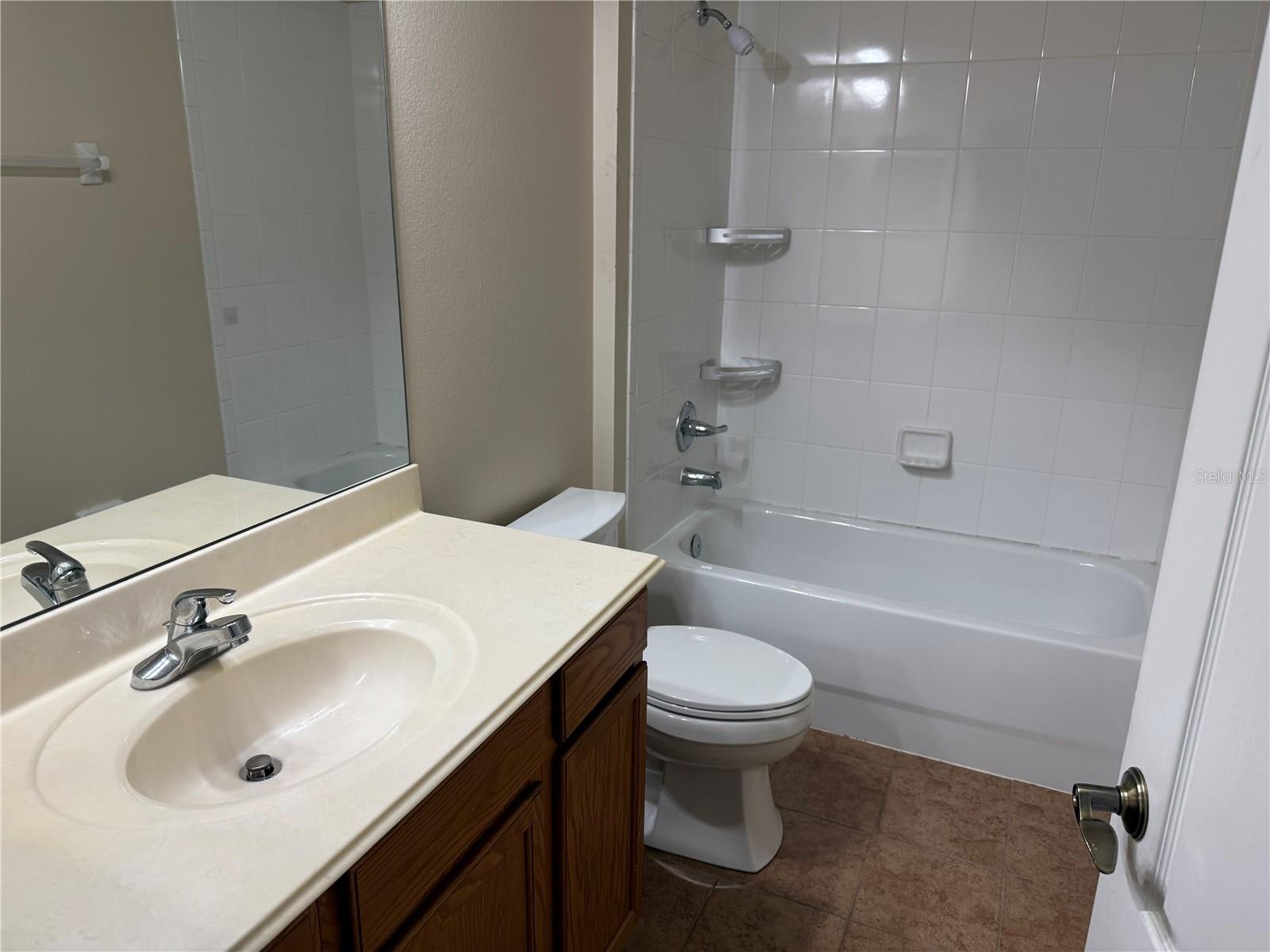 Image 8 of 14 For 7530 Colbury Avenue