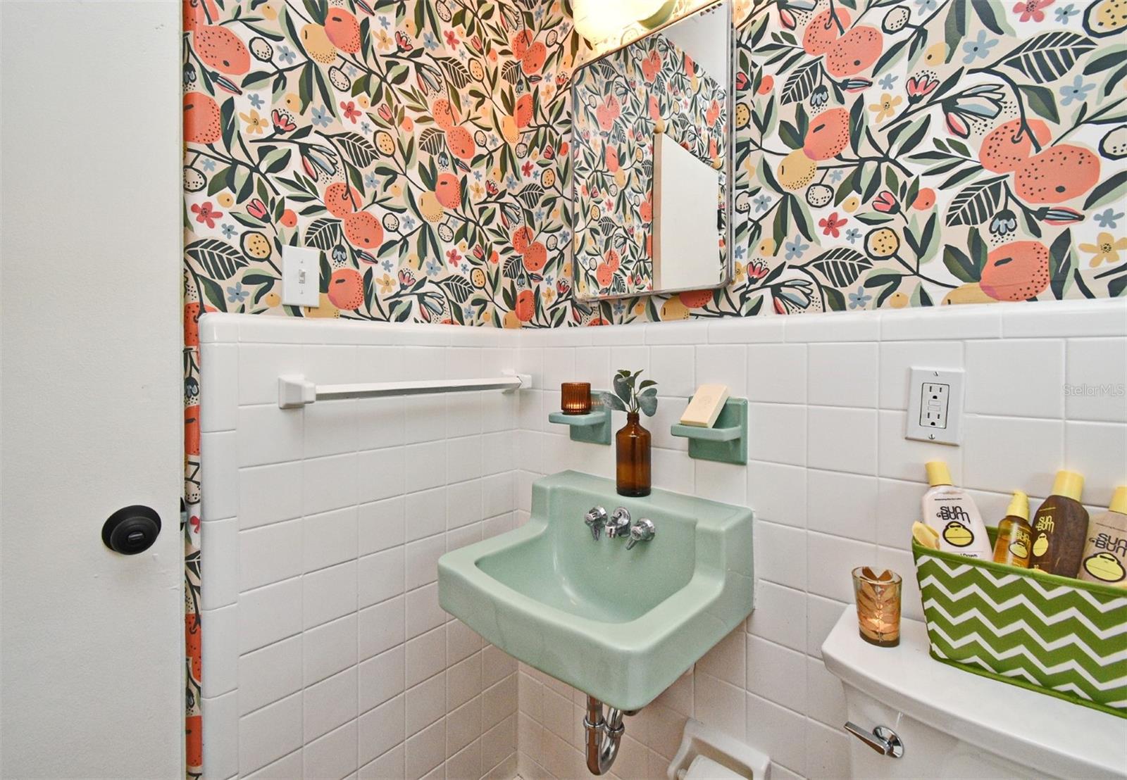 Image 13 of 28 For 3519 Amigos Avenue