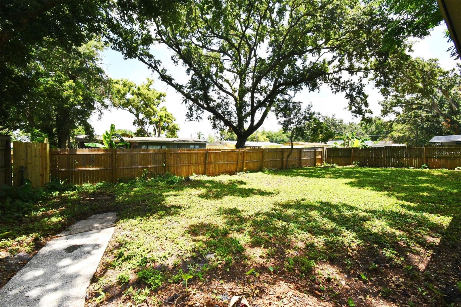Image 18 of 28 For 3519 Amigos Avenue