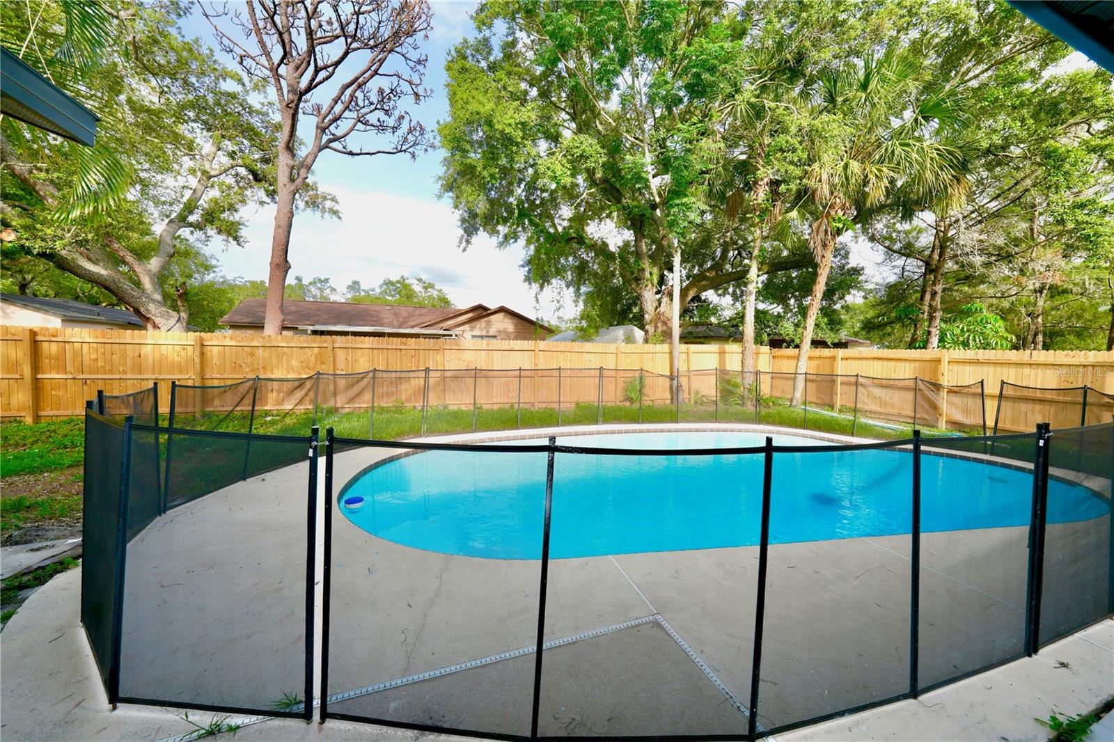 Image 4 of 21 For 2619 Hendy Court