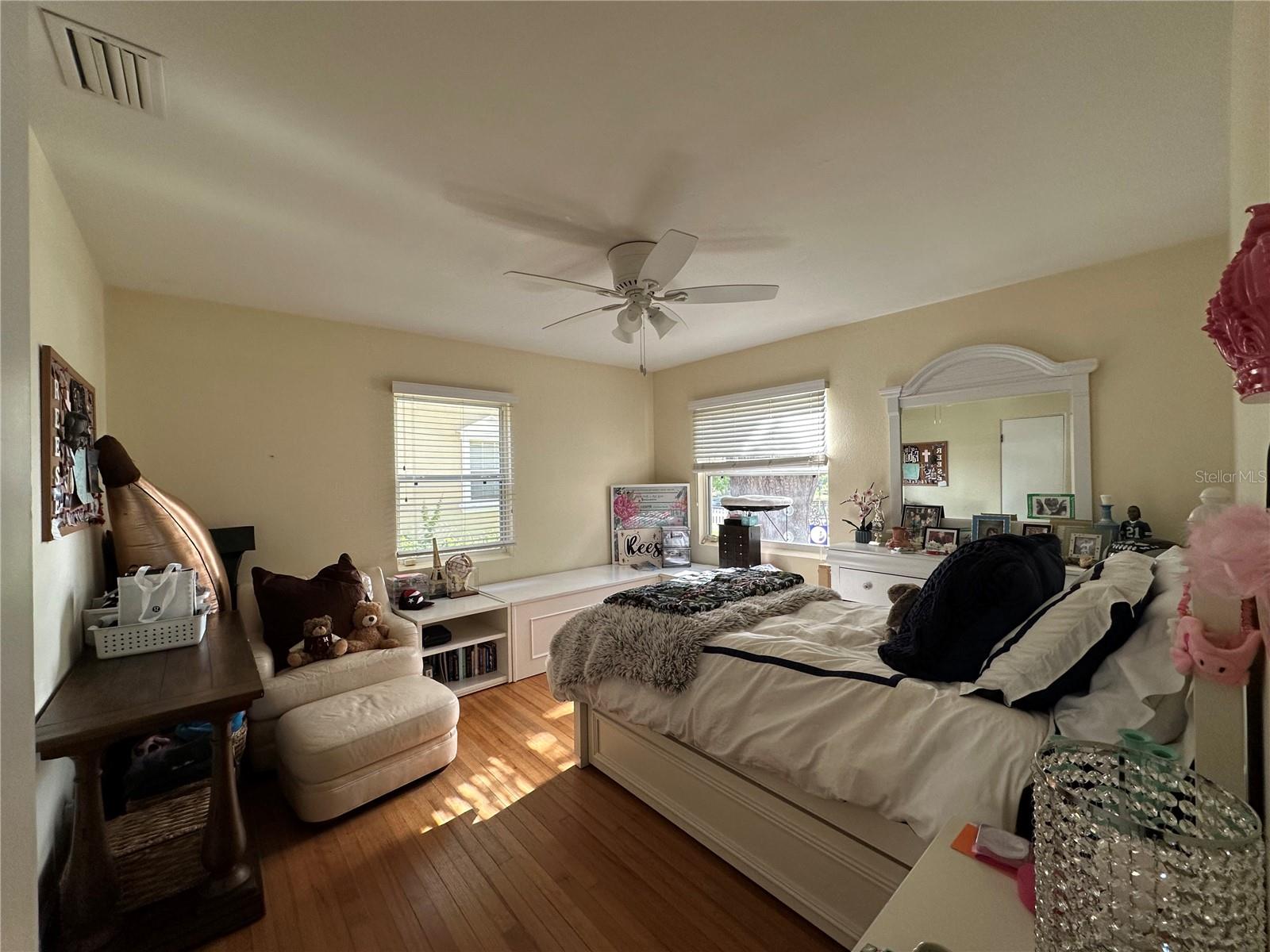Image 12 of 21 For 2314 Depauw Avenue