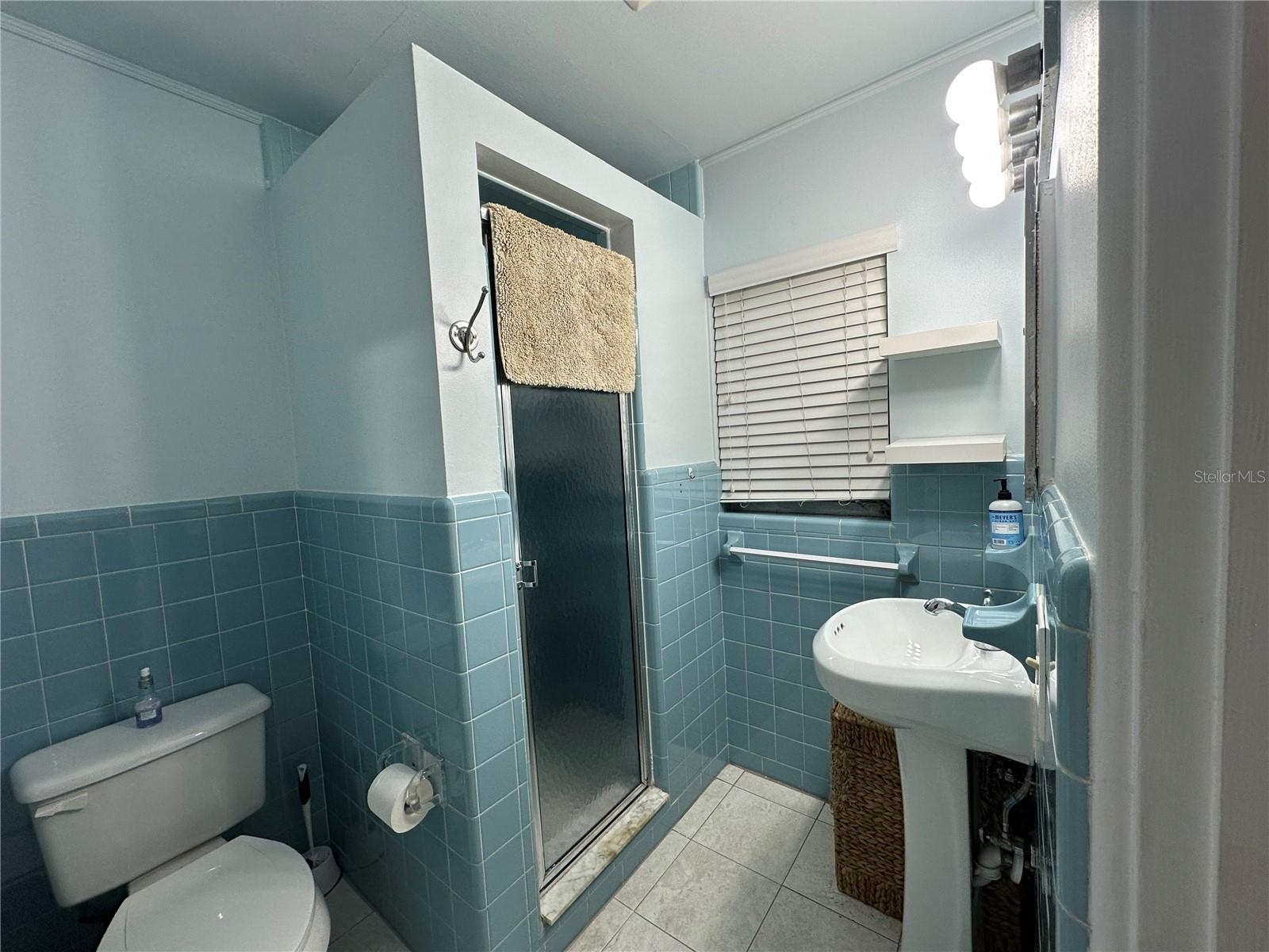 Image 21 of 21 For 2314 Depauw Avenue