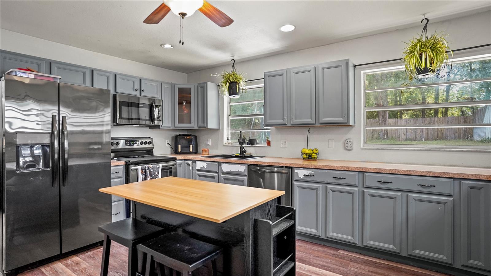 Image 10 of 26 For 3565 Idlewild Street