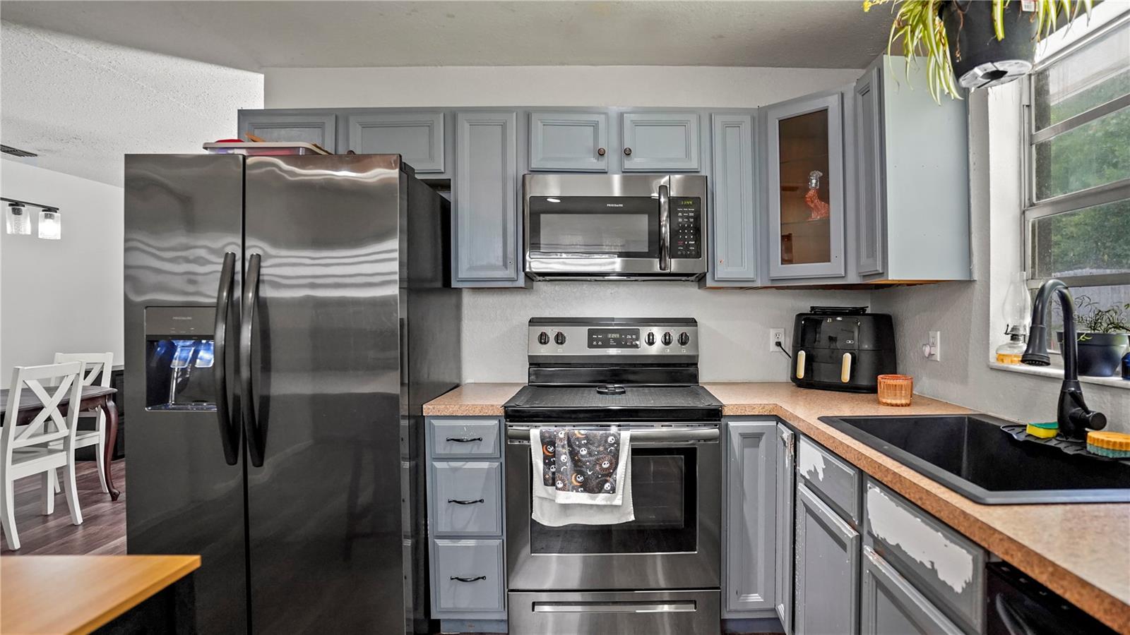 Image 12 of 26 For 3565 Idlewild Street