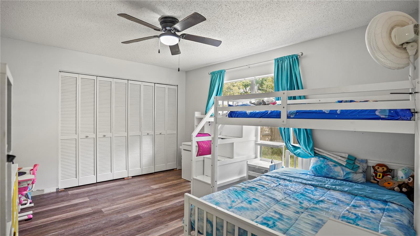 Image 18 of 26 For 3565 Idlewild Street