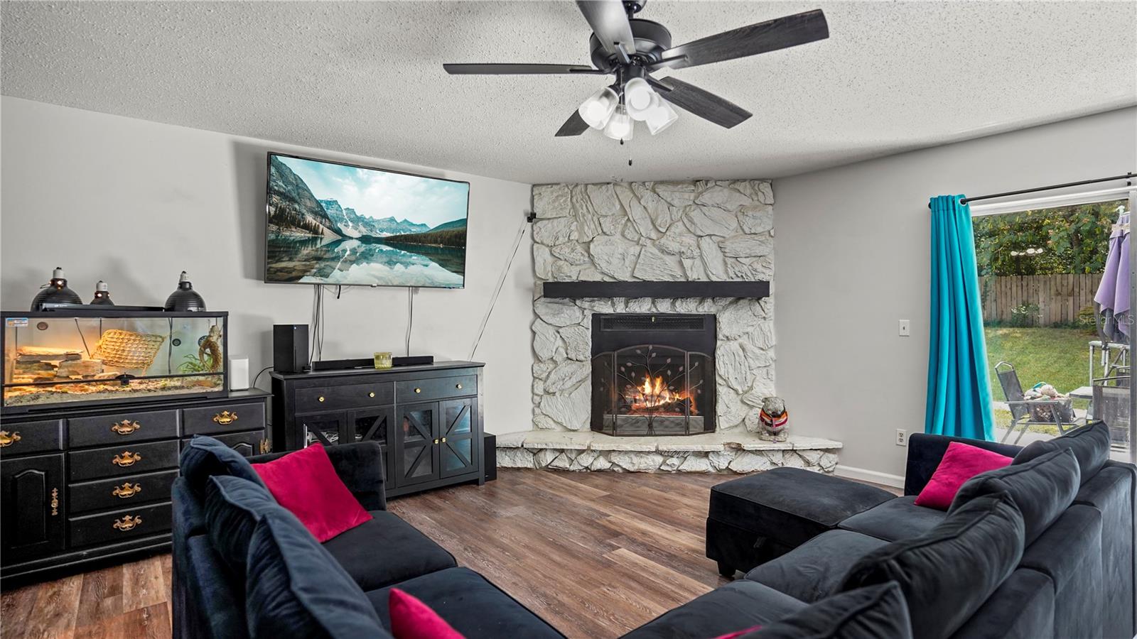 Image 7 of 26 For 3565 Idlewild Street