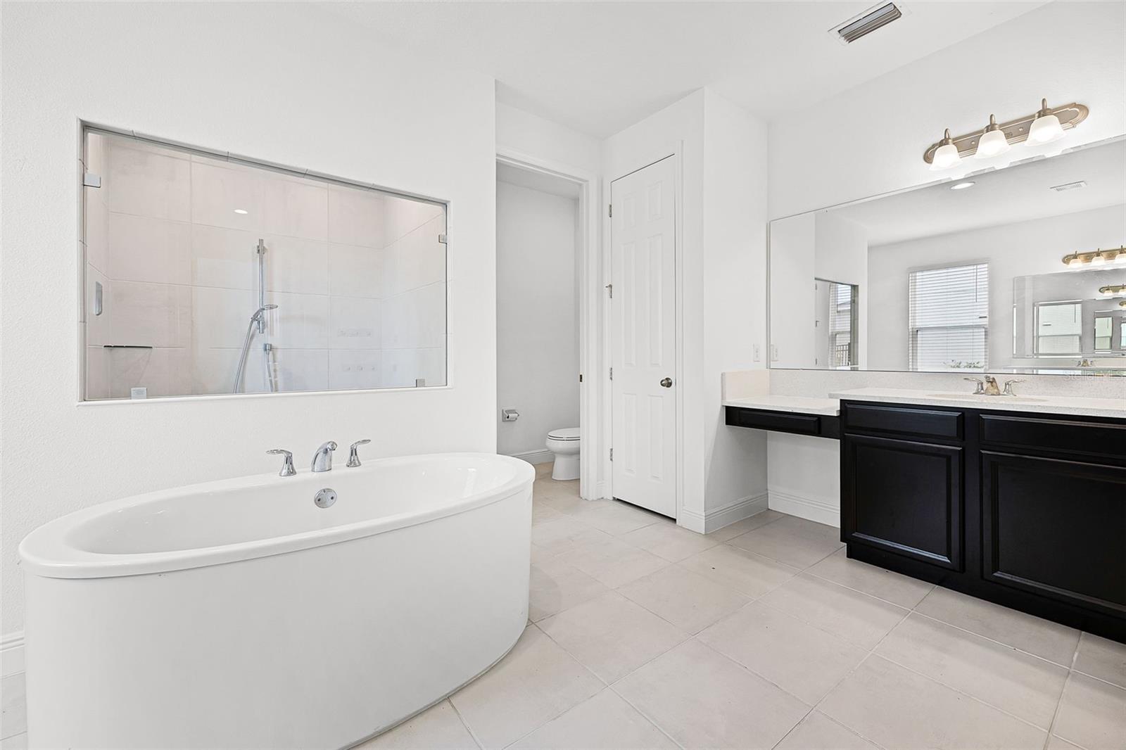 Image 32 of 56 For 4952 Olivia Court