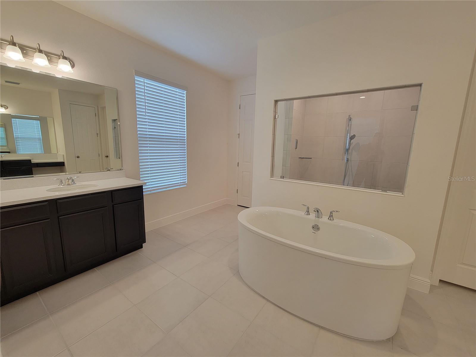 Image 9 of 24 For 4952 Olivia Court