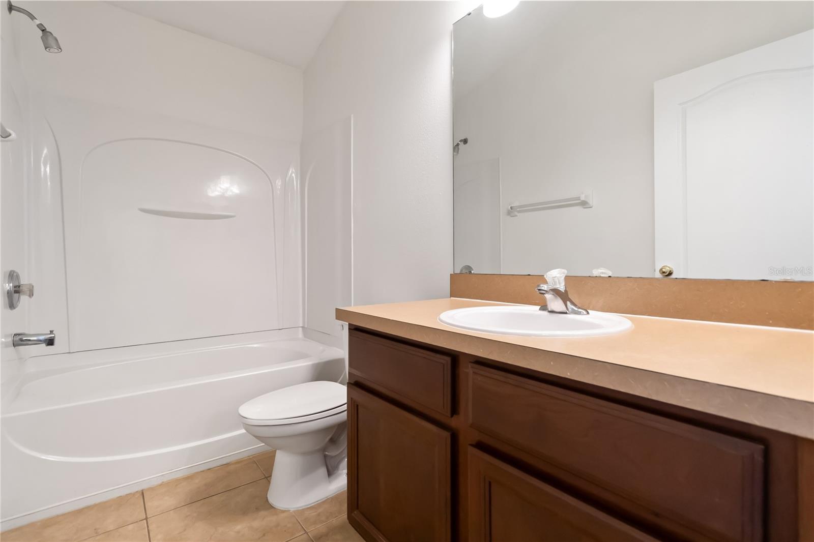 Image 24 of 31 For 6484 Goldenrod Road 41a