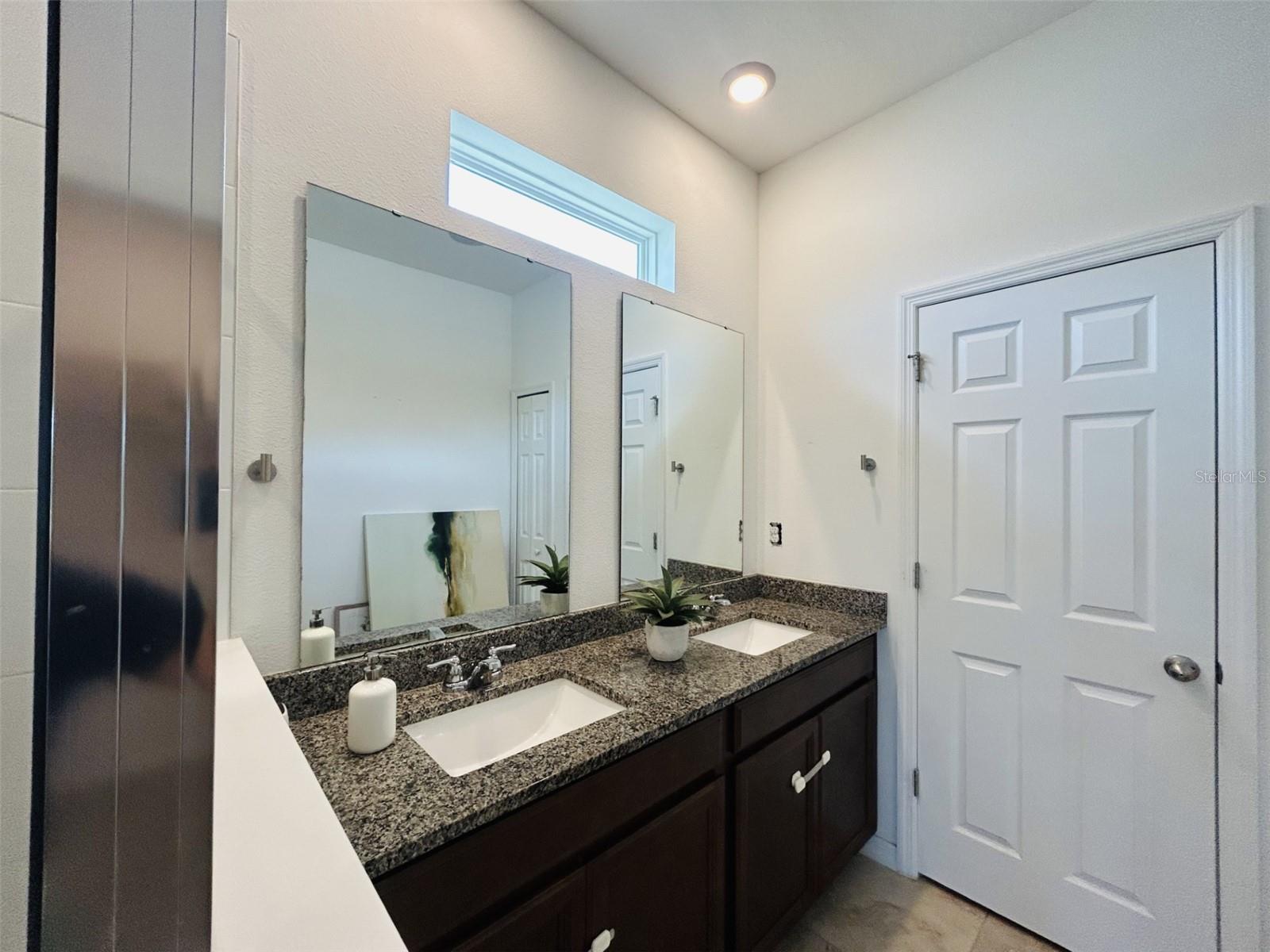 Image 31 of 55 For 2824 Neverland Drive