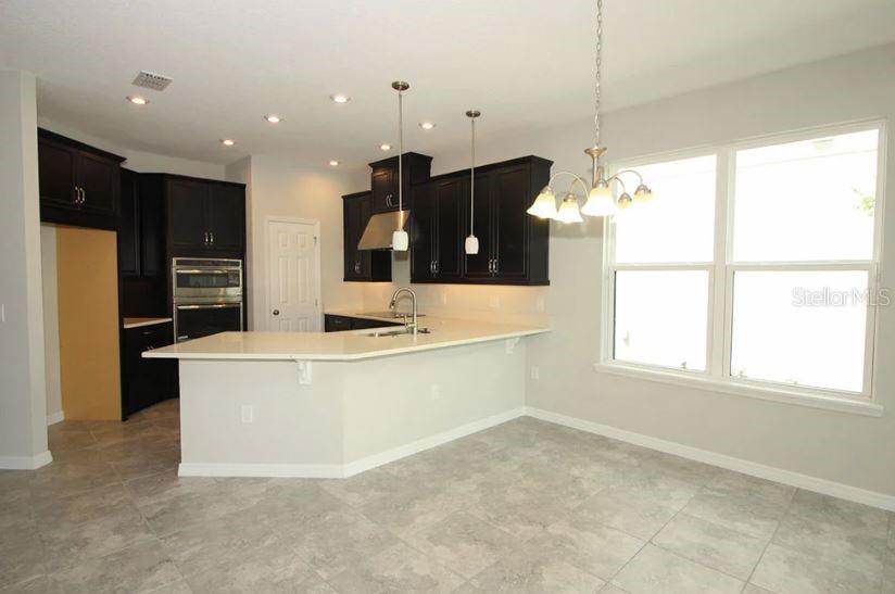 Image 4 of 19 For 5709 Gingham Drive