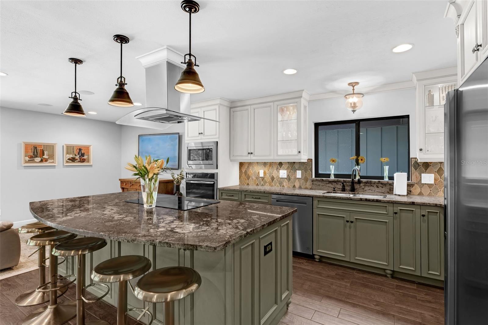 Image 10 of 50 For 4702 Shorecrest Drive