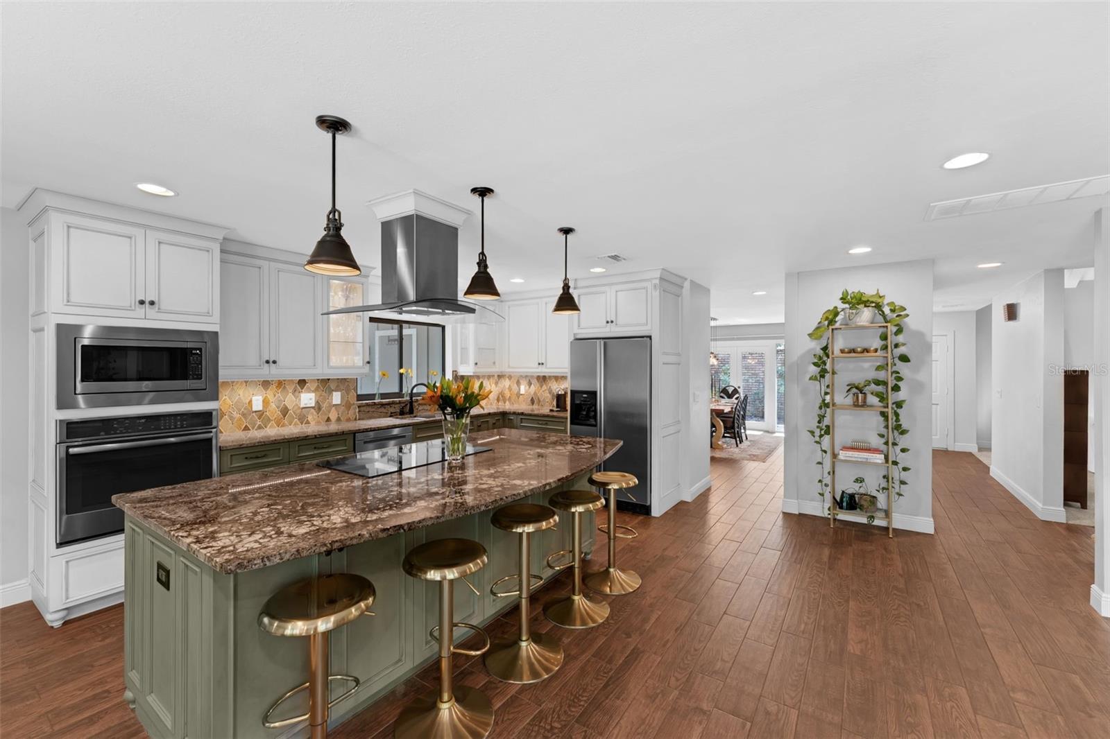 Image 11 of 50 For 4702 Shorecrest Drive