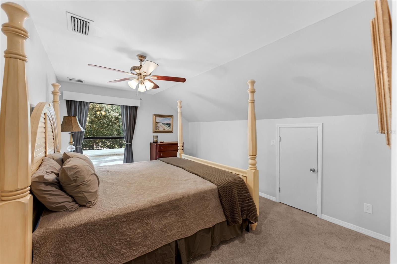 Image 24 of 50 For 4702 Shorecrest Drive