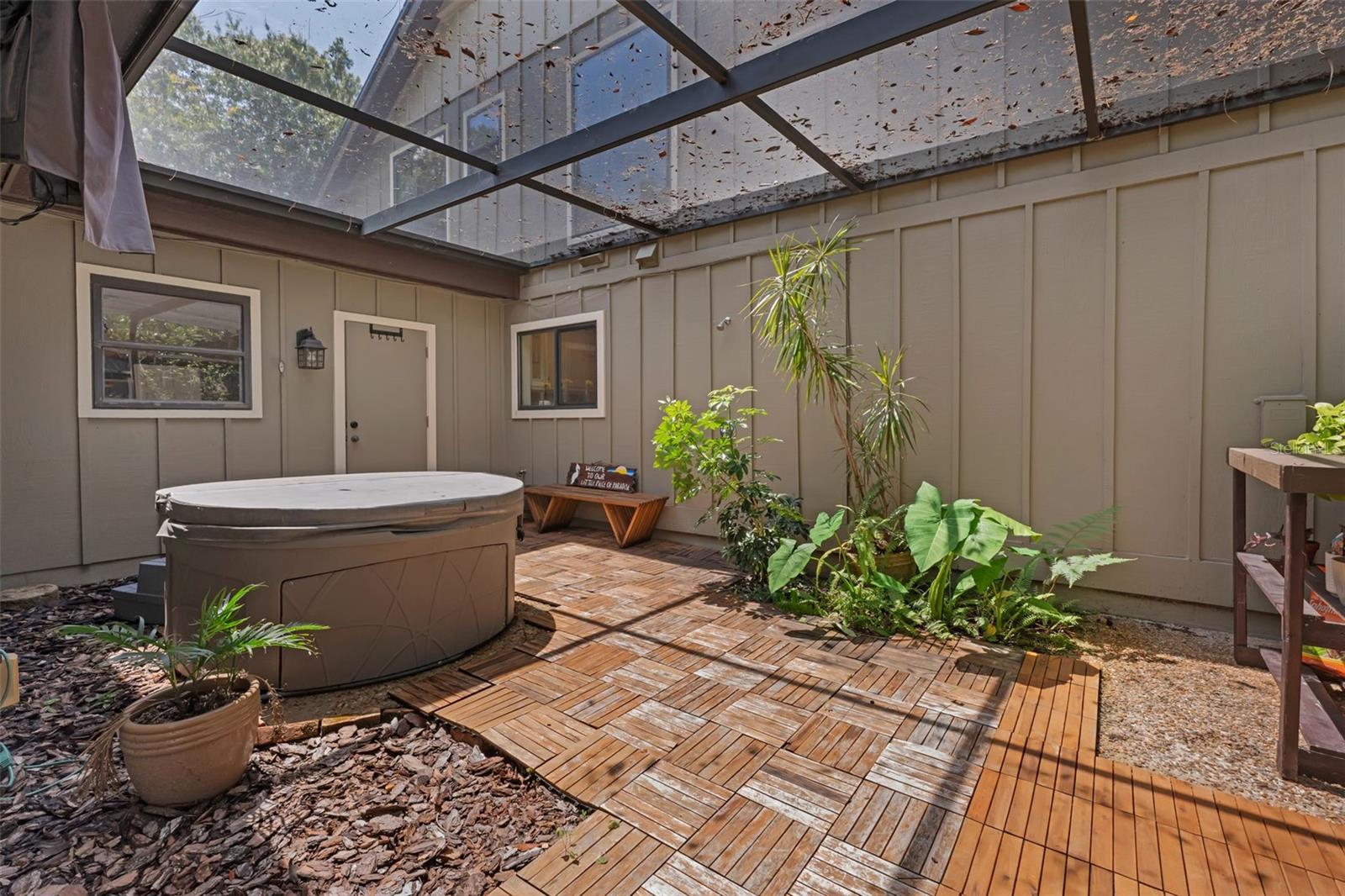 Image 40 of 50 For 4702 Shorecrest Drive