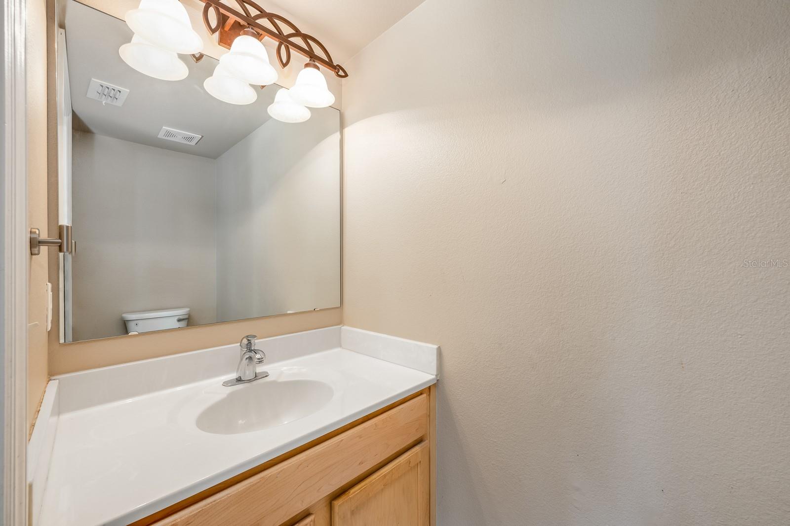 Image 12 of 25 For 100 Monterey Oaks Drive