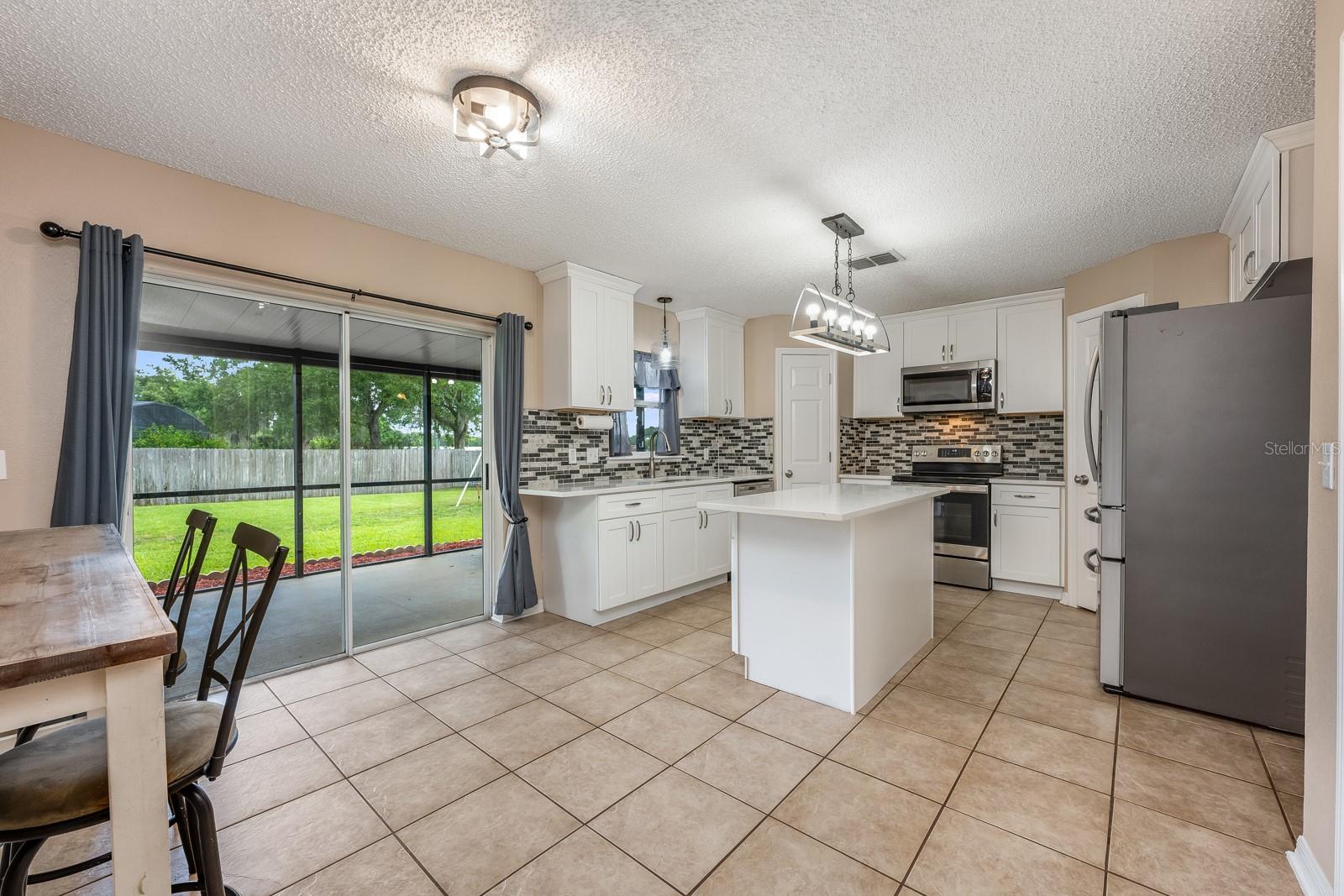 Image 6 of 25 For 100 Monterey Oaks Drive