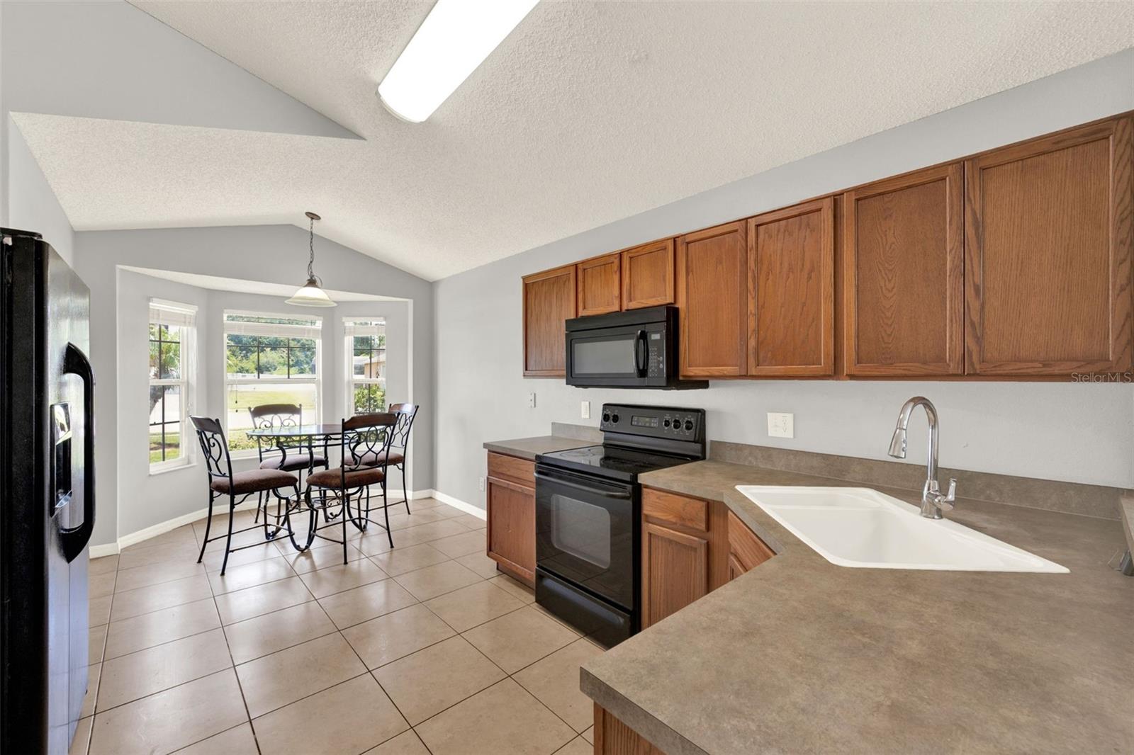 Image 12 of 28 For 2713 Eagle Glen Circle