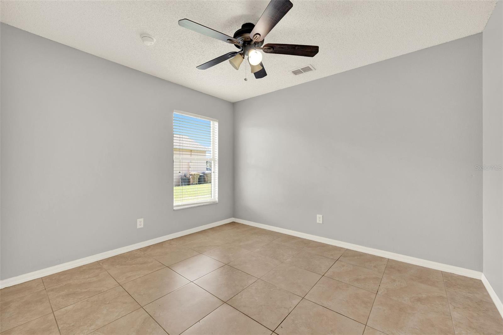 Image 17 of 28 For 2713 Eagle Glen Circle
