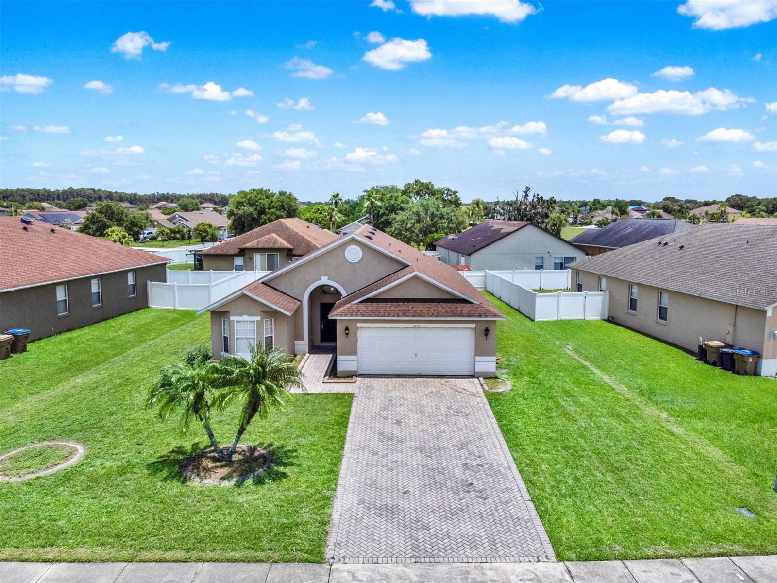 Image 4 of 28 For 2713 Eagle Glen Circle