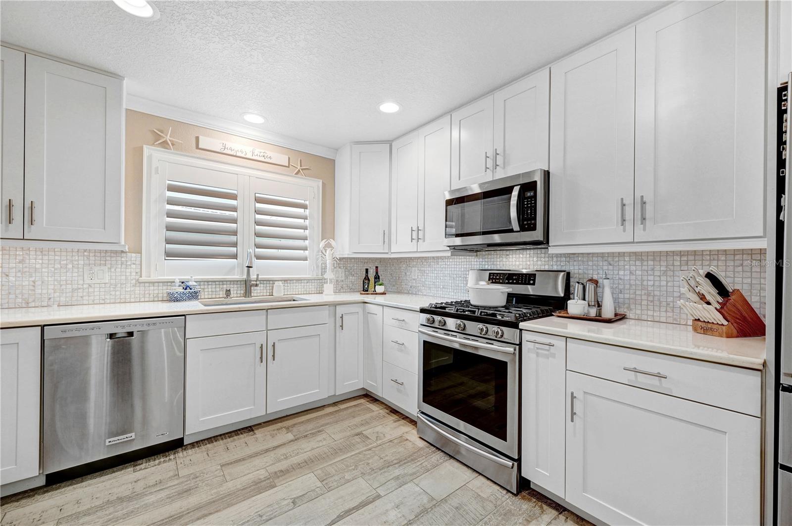 Image 21 of 80 For 231 Ocean Boulevard