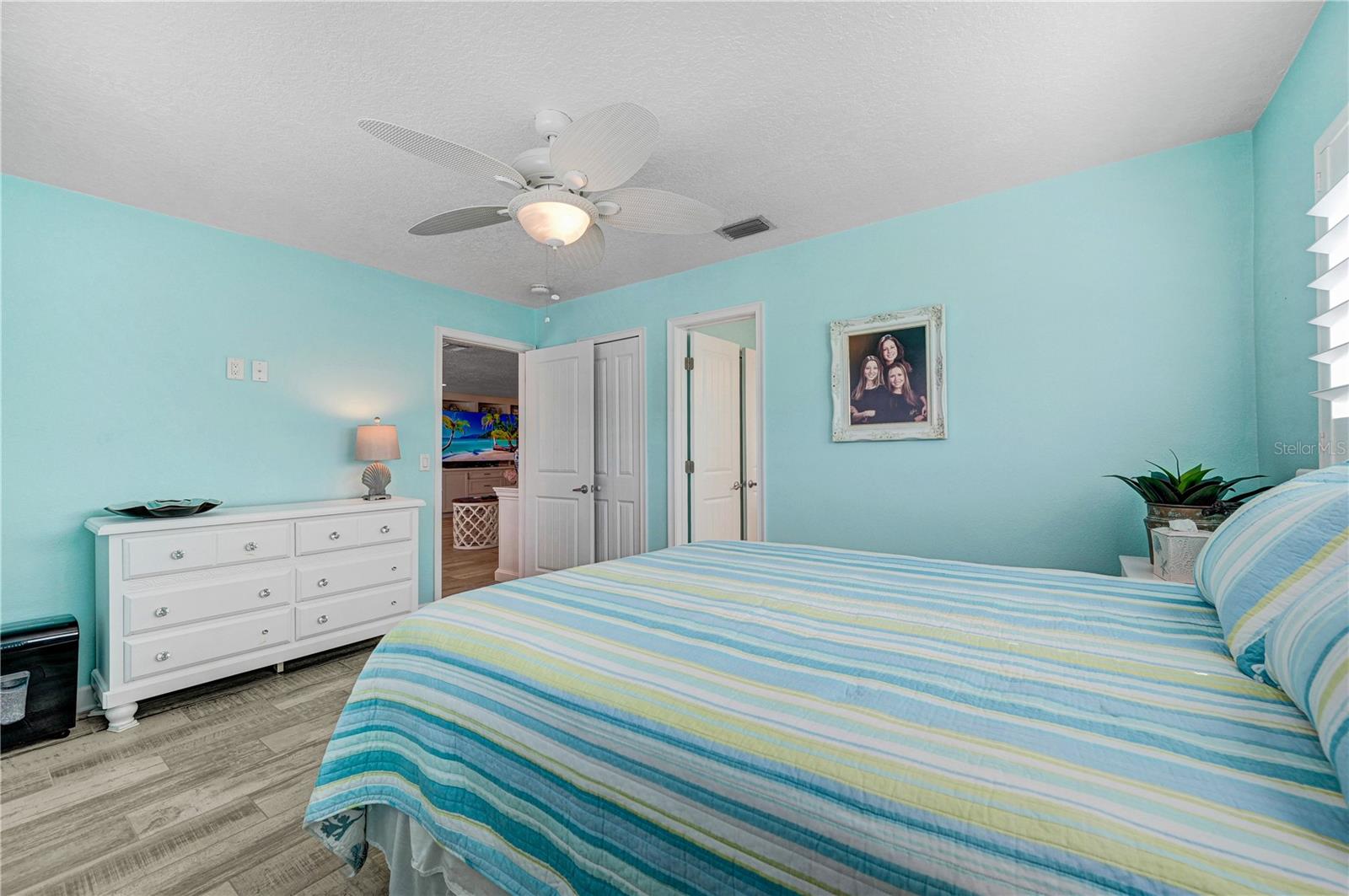 Image 29 of 80 For 231 Ocean Boulevard