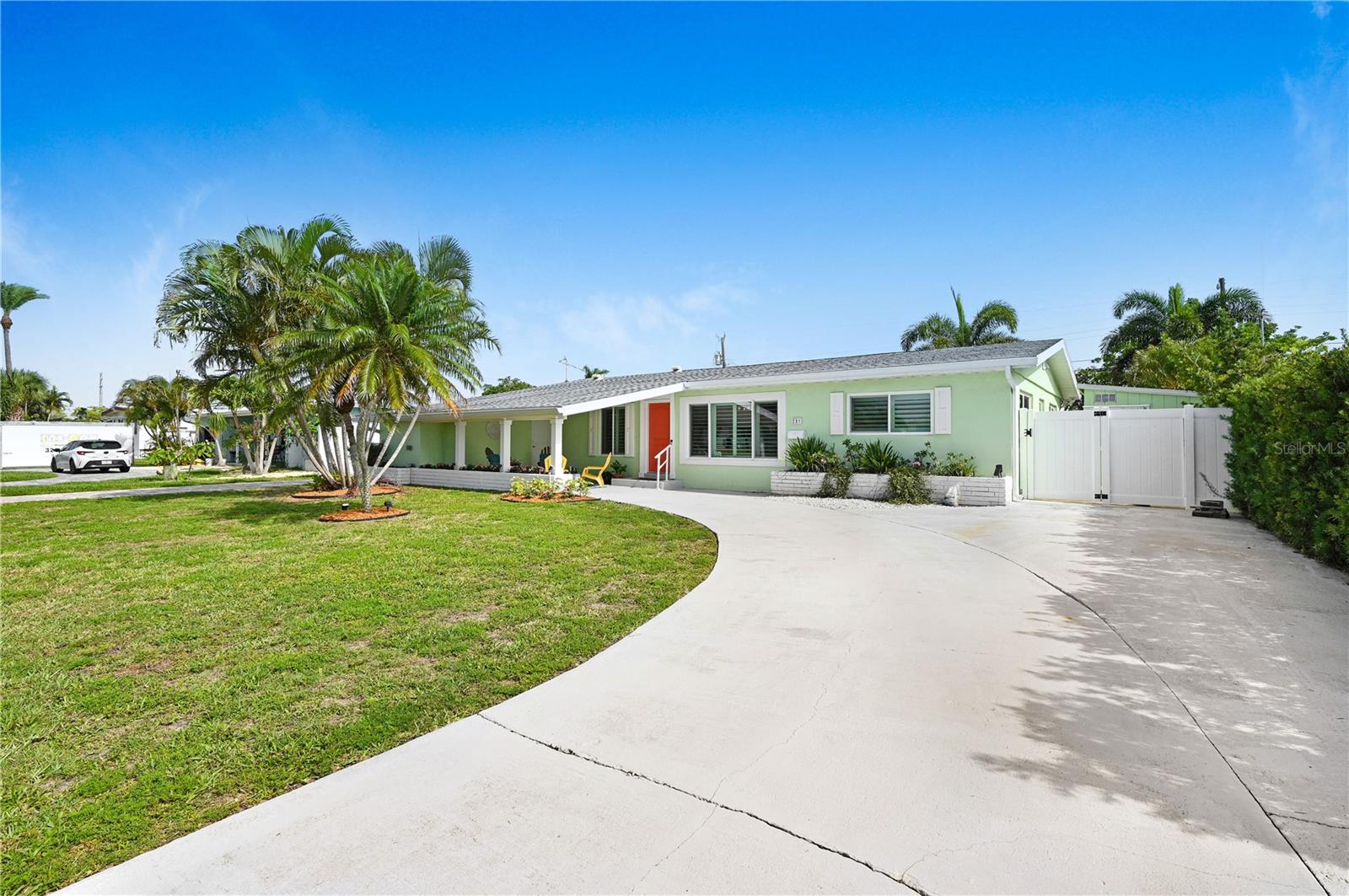 Image 6 of 80 For 231 Ocean Boulevard