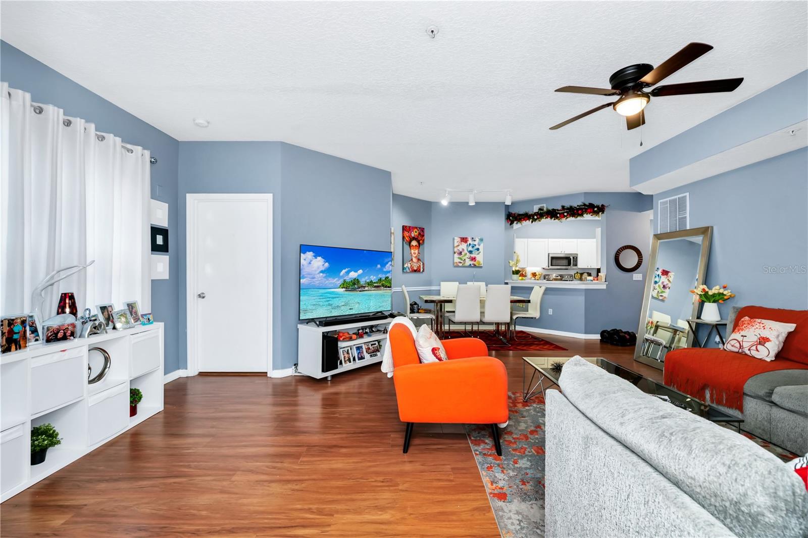Image 17 of 33 For 5566 Metrowest Boulevard 10