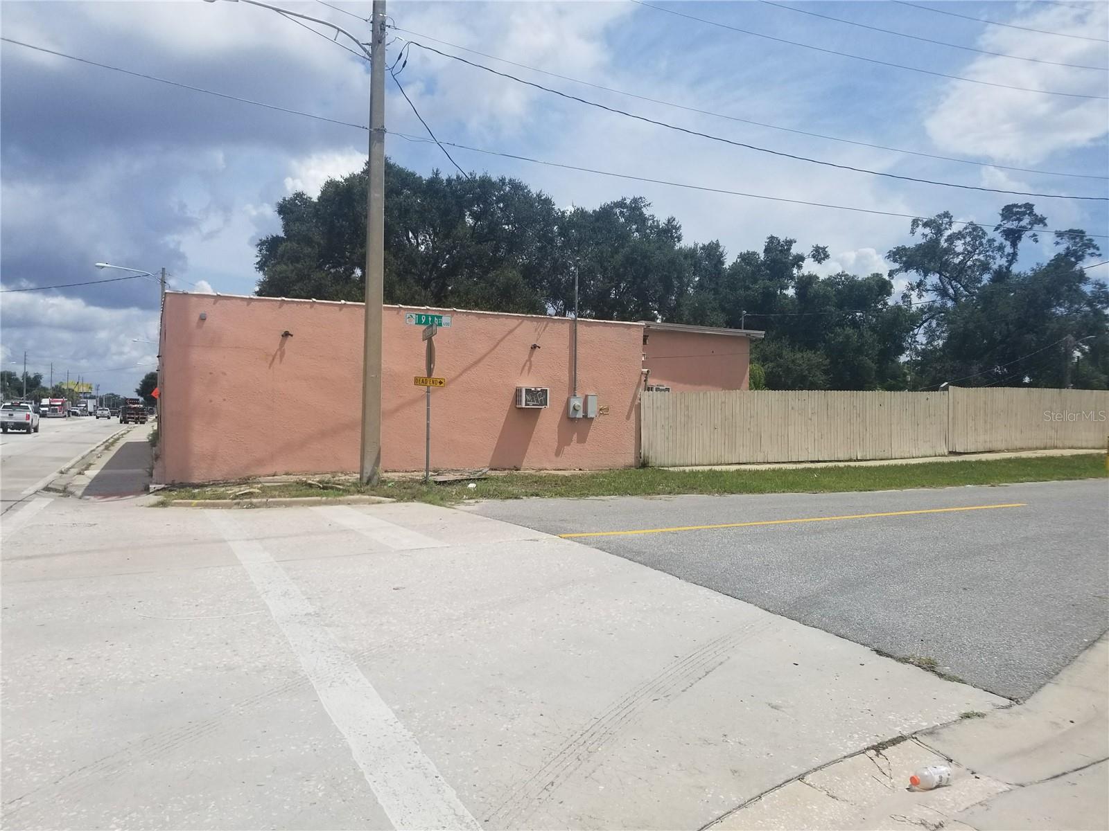 Image 6 of 25 For 1877 Orange Blossom Trail S