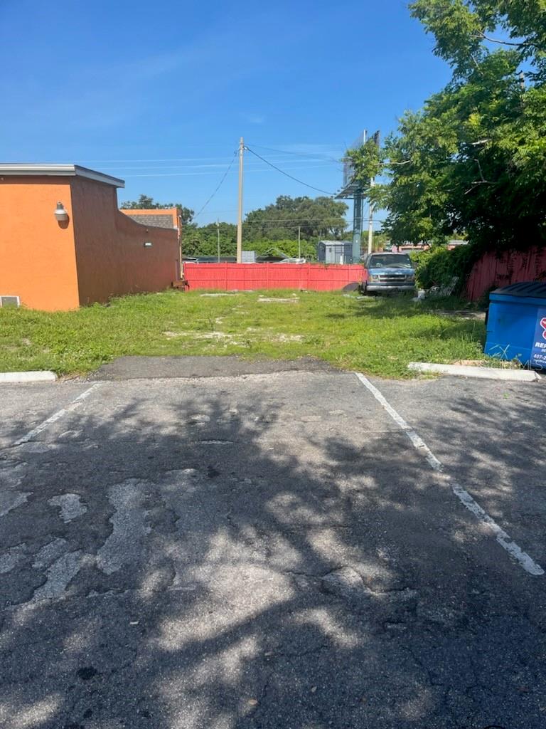 Image 9 of 25 For 1877 Orange Blossom Trail S