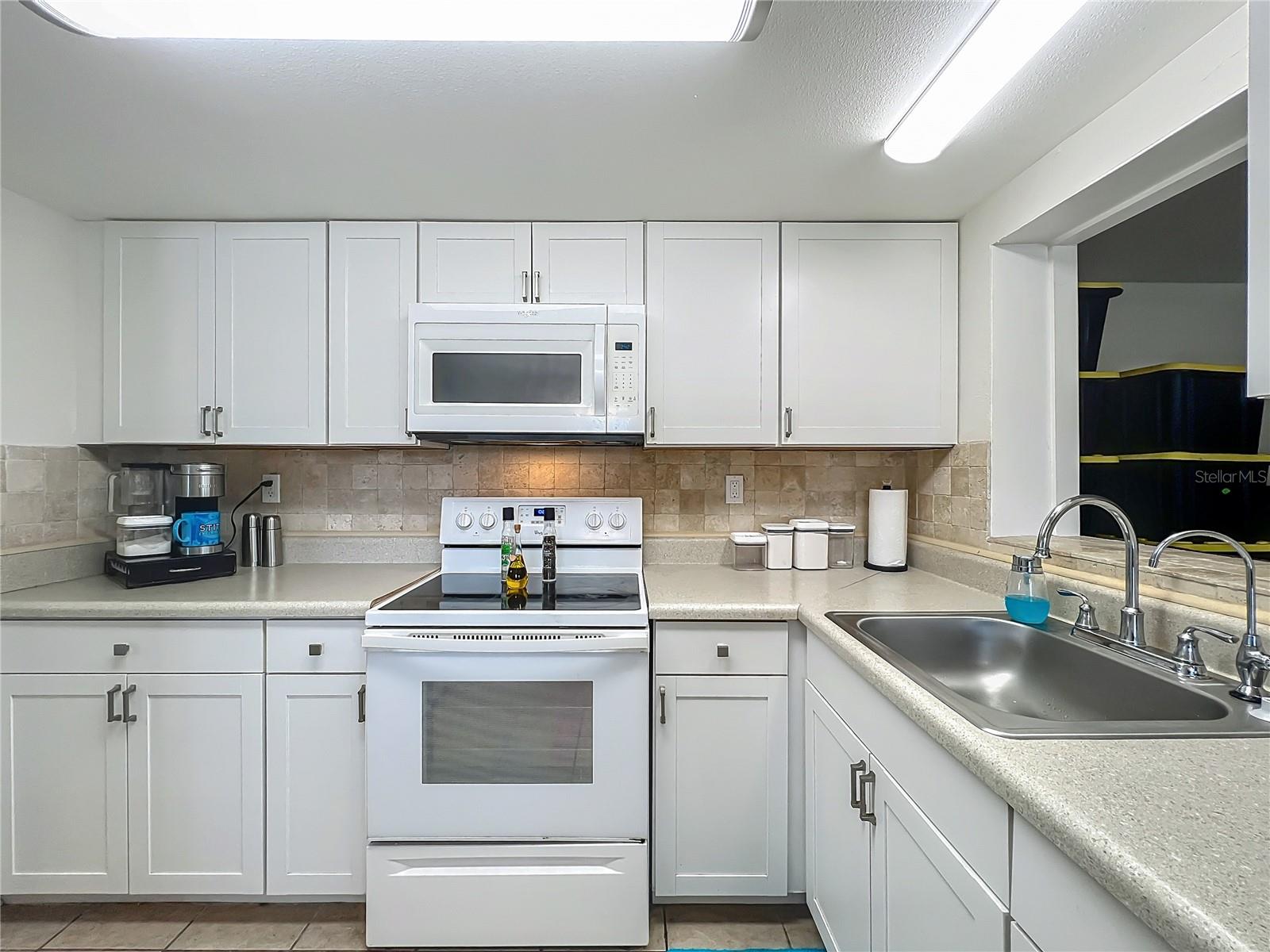 Image 12 of 41 For 2728 Hertha Avenue