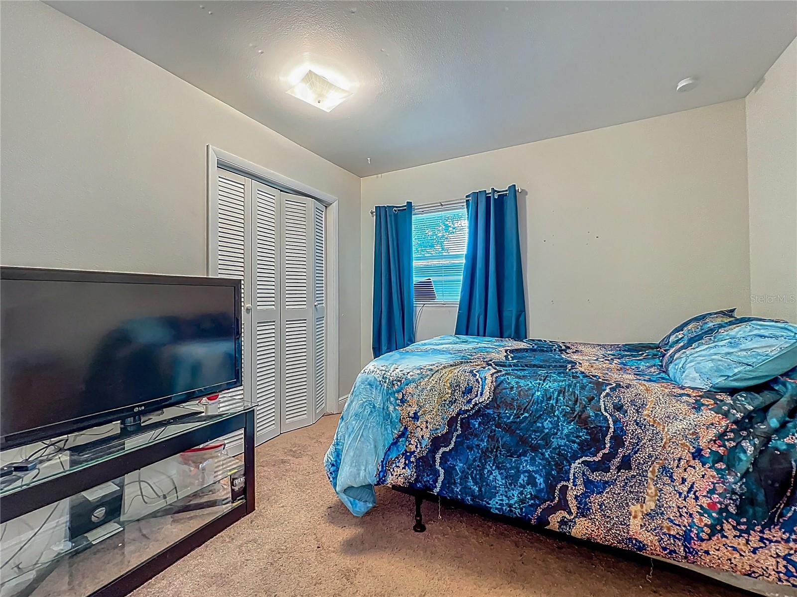 Image 27 of 41 For 2728 Hertha Avenue