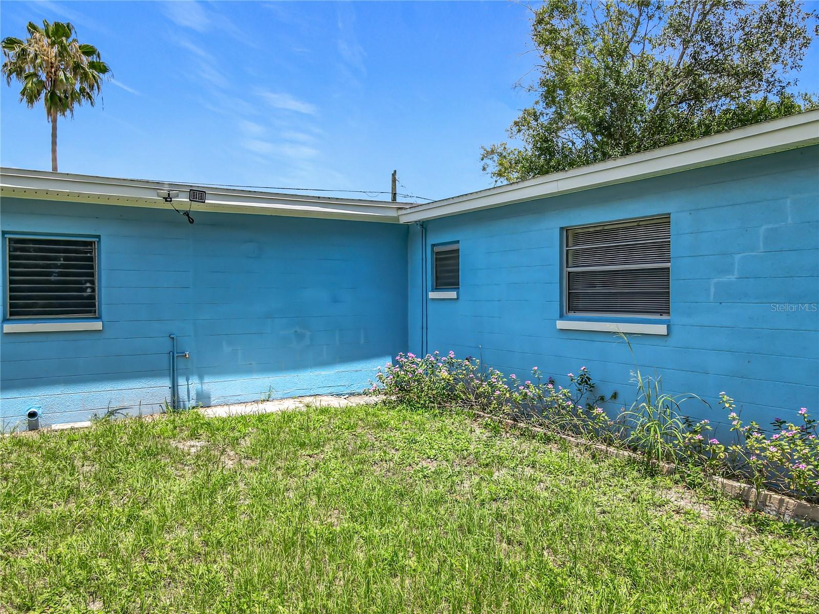 Image 36 of 41 For 2728 Hertha Avenue
